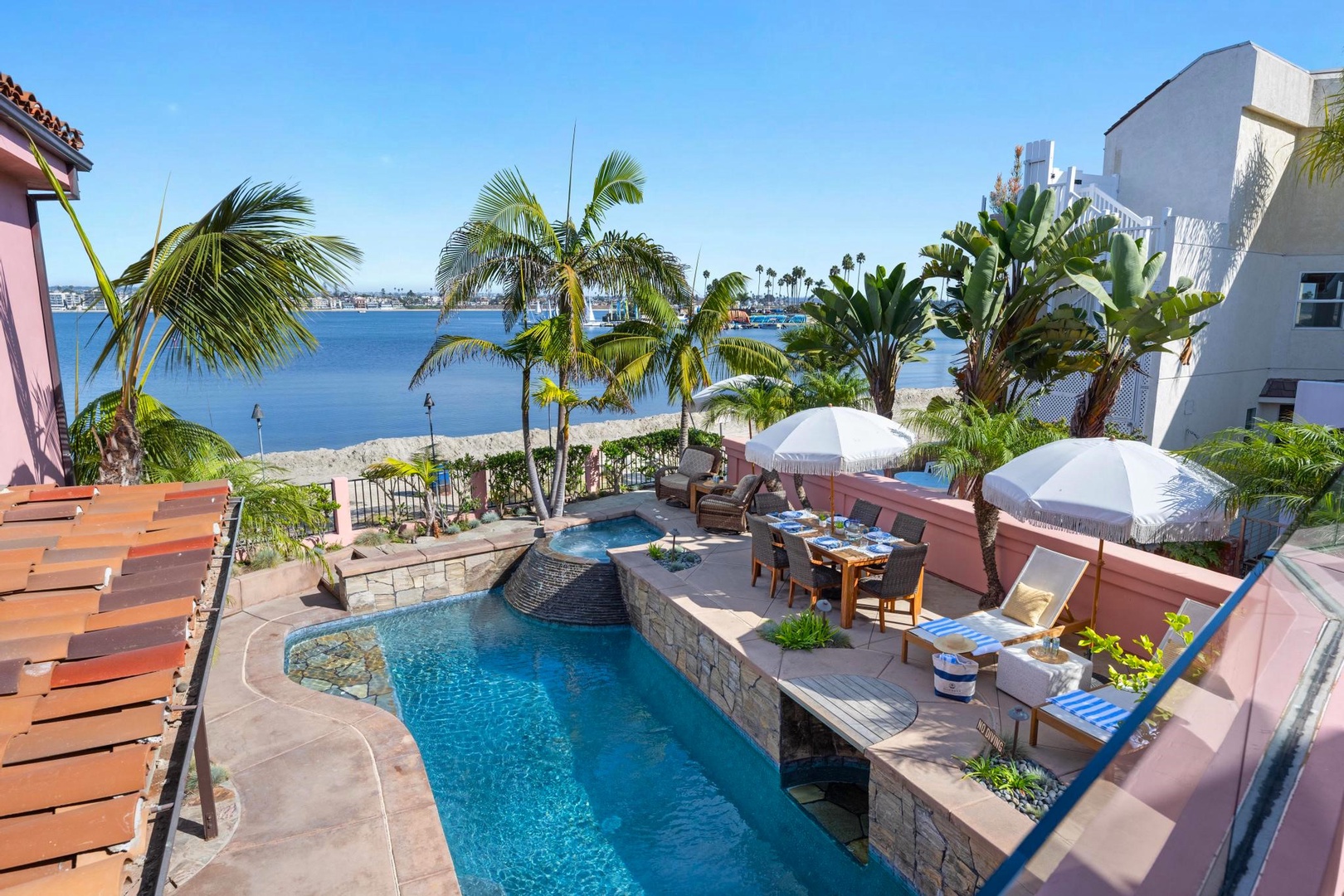 Rare find - Bayfront pool and spa!