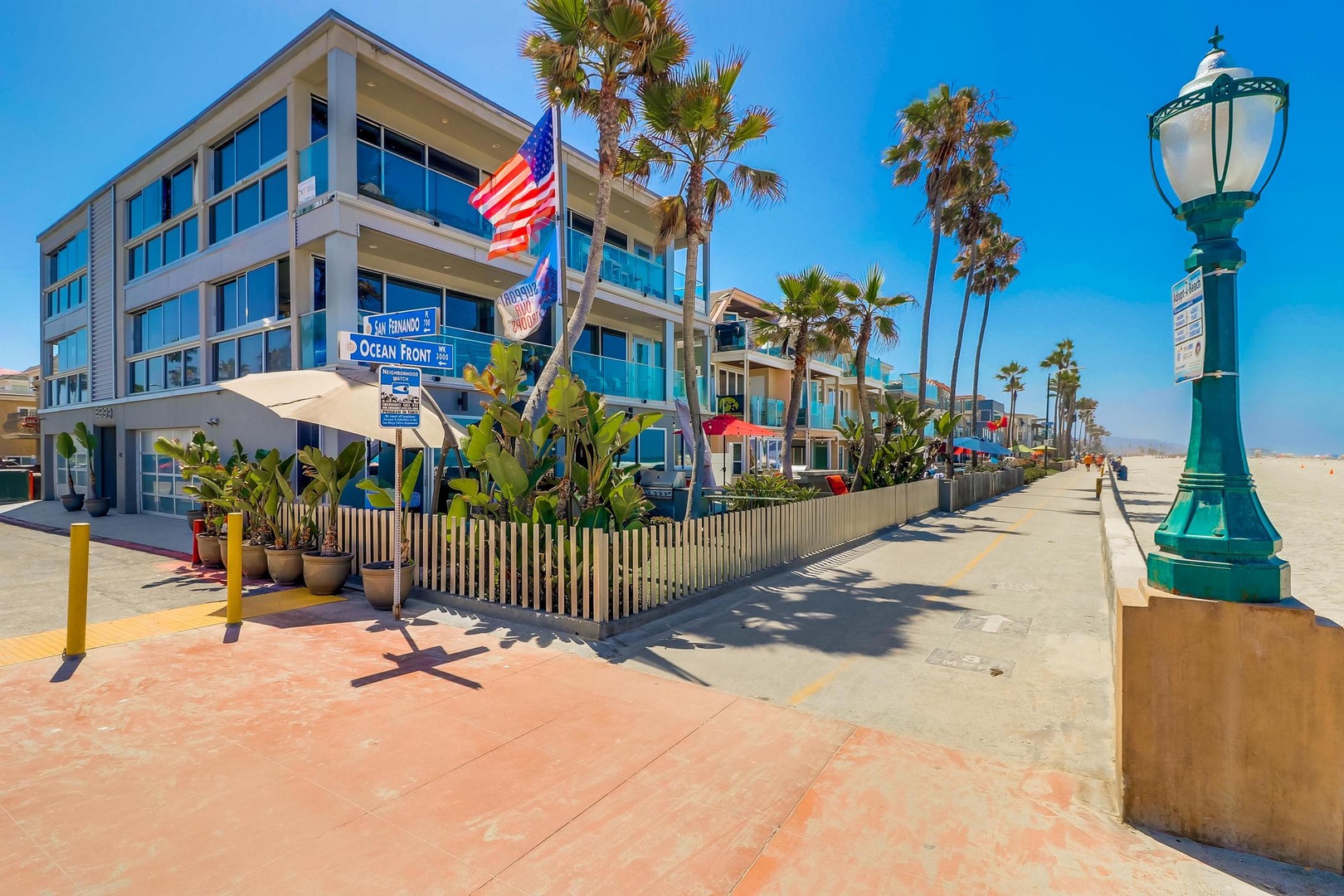 On Oceanfront Walk at San Fernando