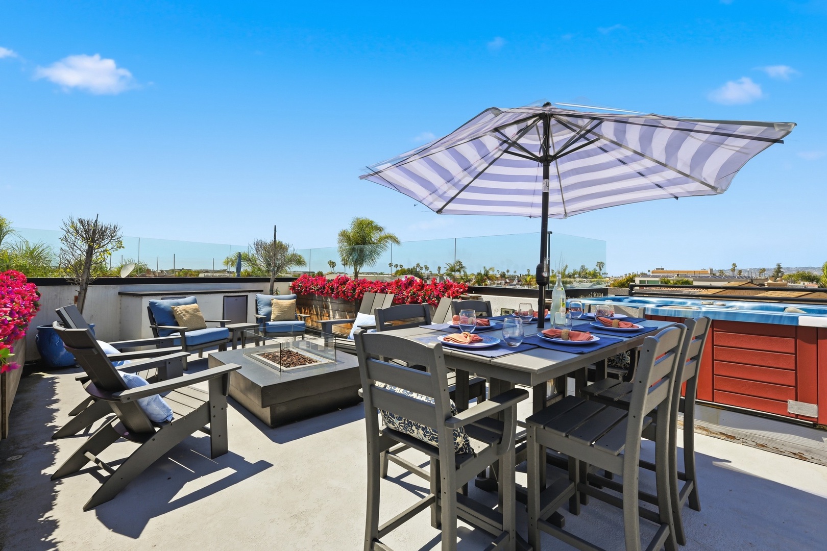 Panoramic views from the rooftop deck