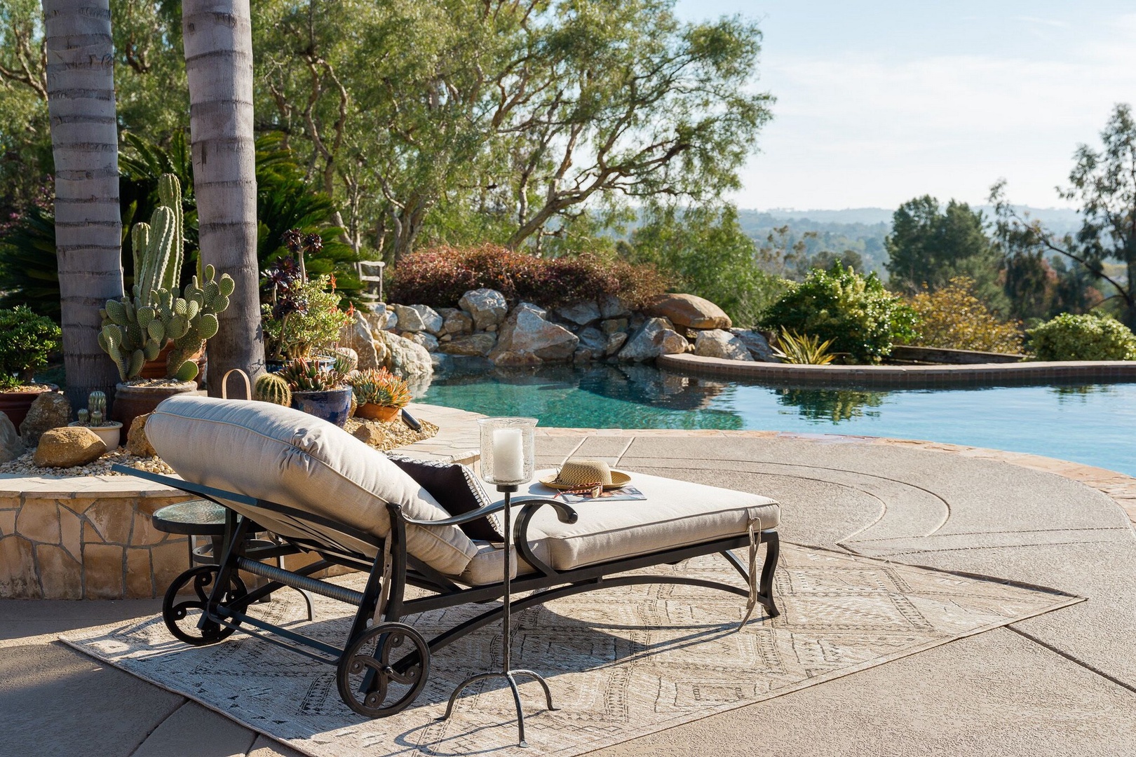 Pool lounger