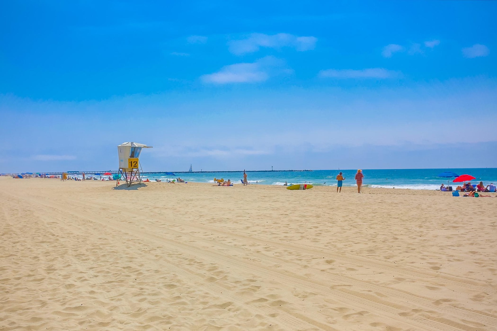 3 minute walk to the beach and boardwalk