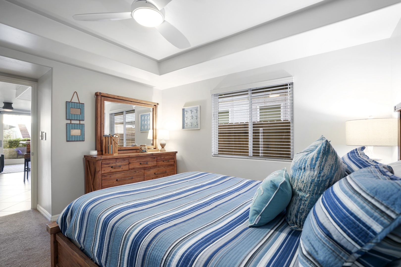 Queen bedroom with en-suite