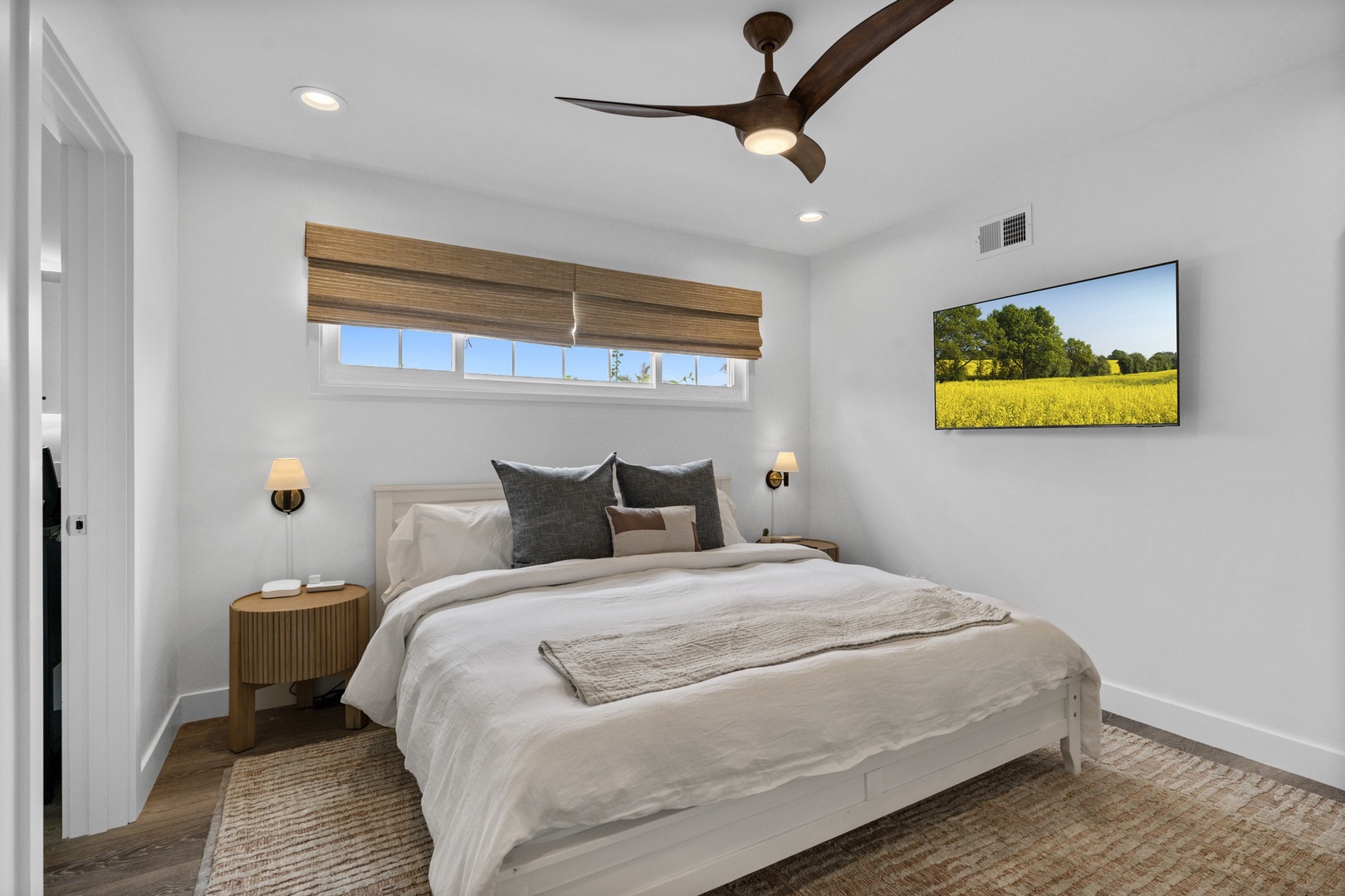 Guest bedroom with King bed