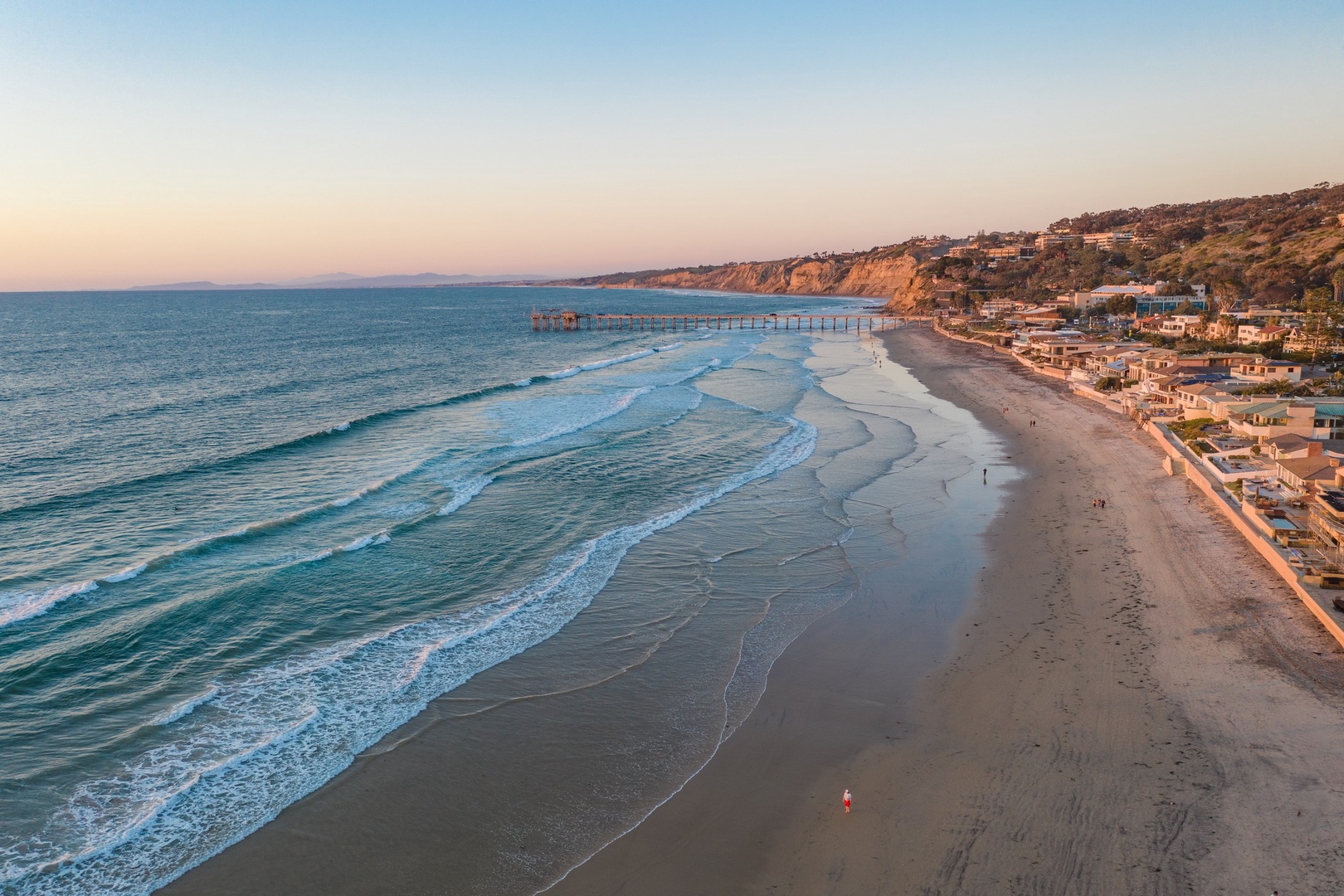 Beautiful La Jolla shores looking north