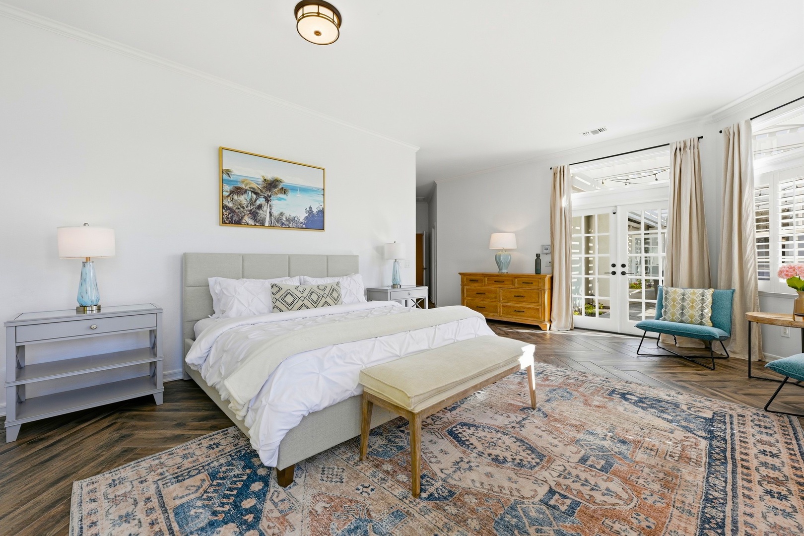 Primary Suite with King bed