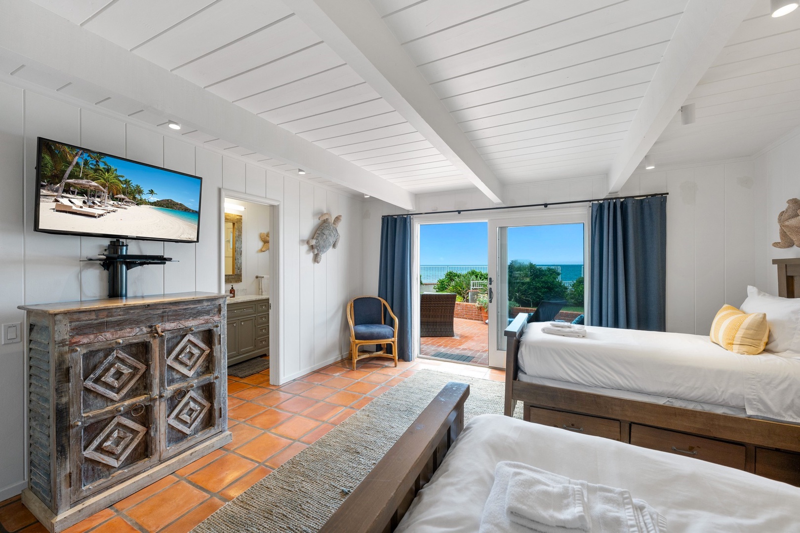 Bedroom 3 with ocean views