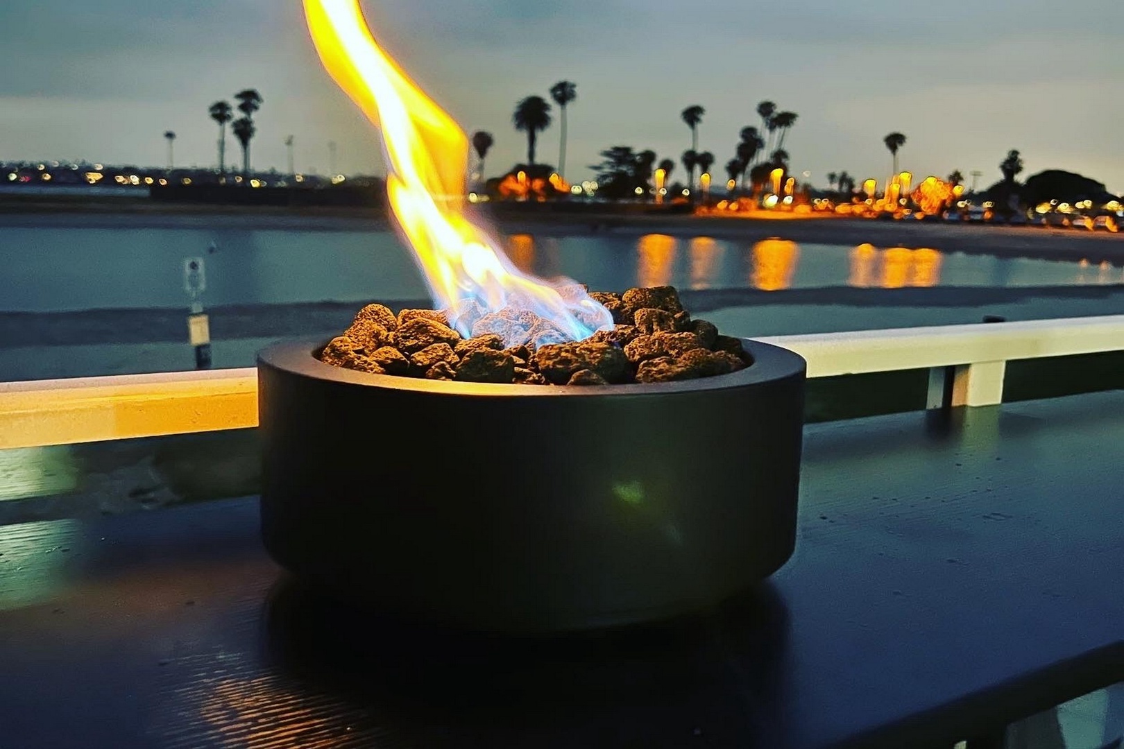 Cozy bartop fire pits and evening views