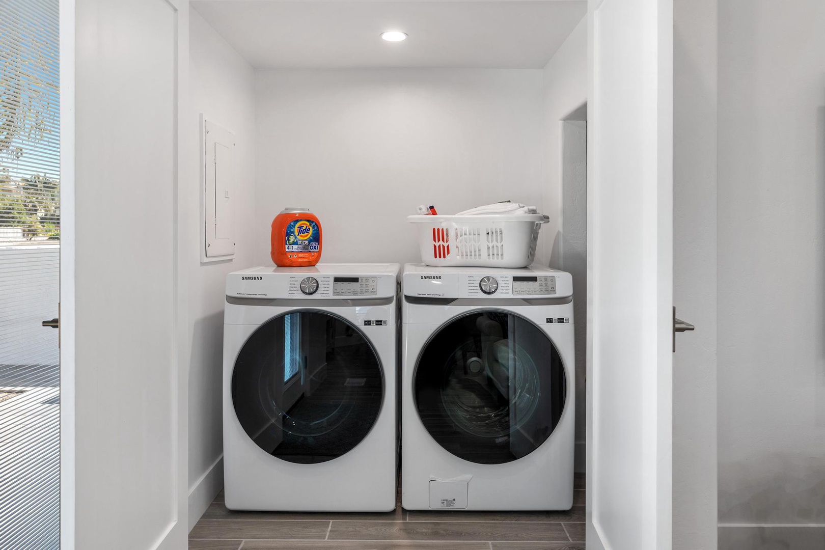 Full-size laundry