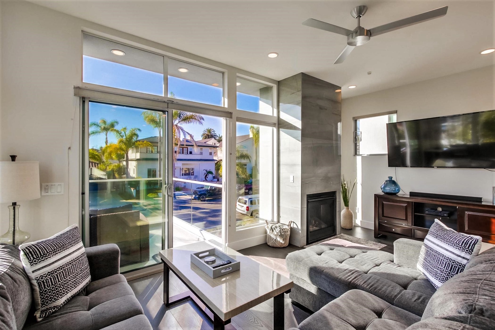 Living area with balcony