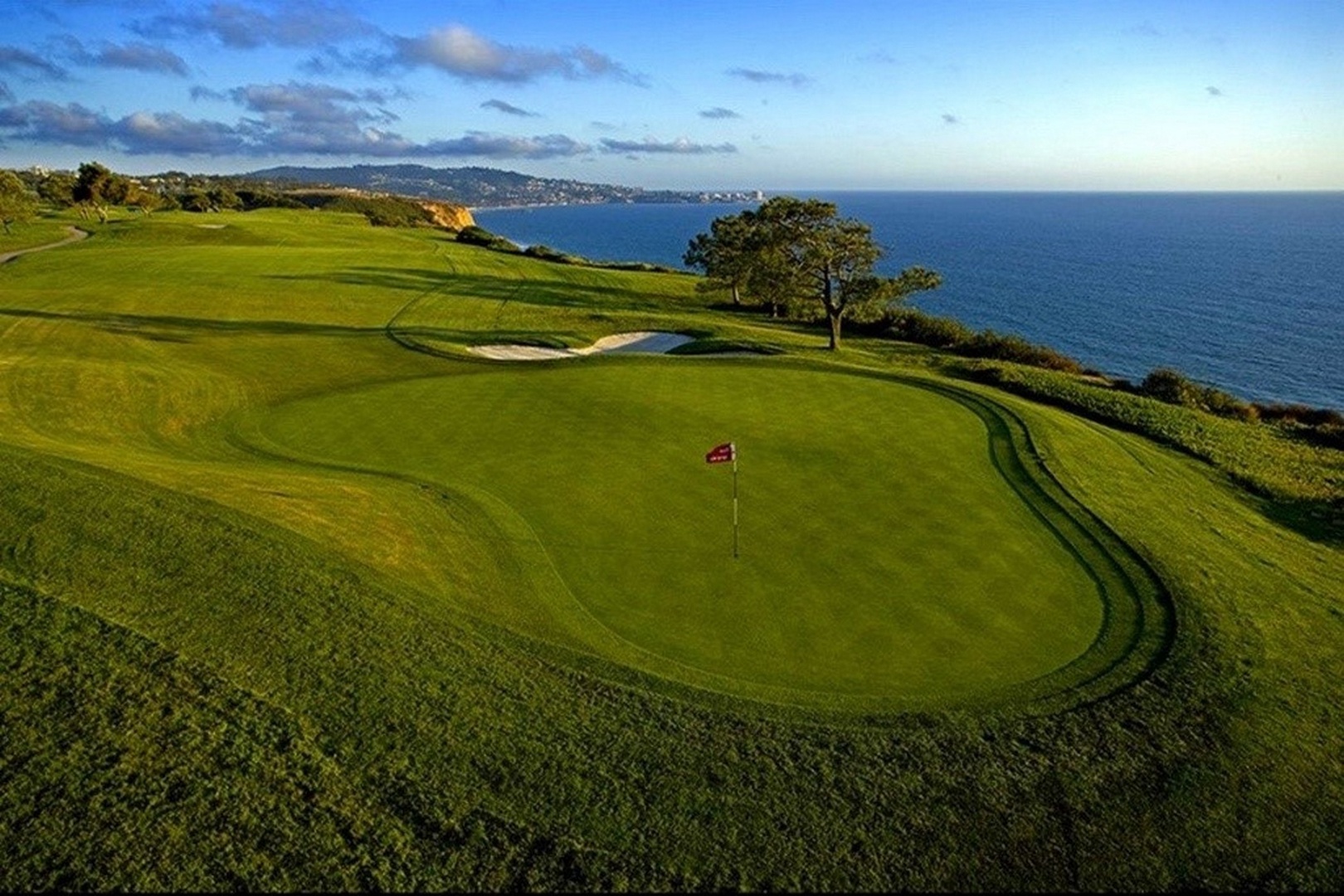Nearby Torrey Pines golf course