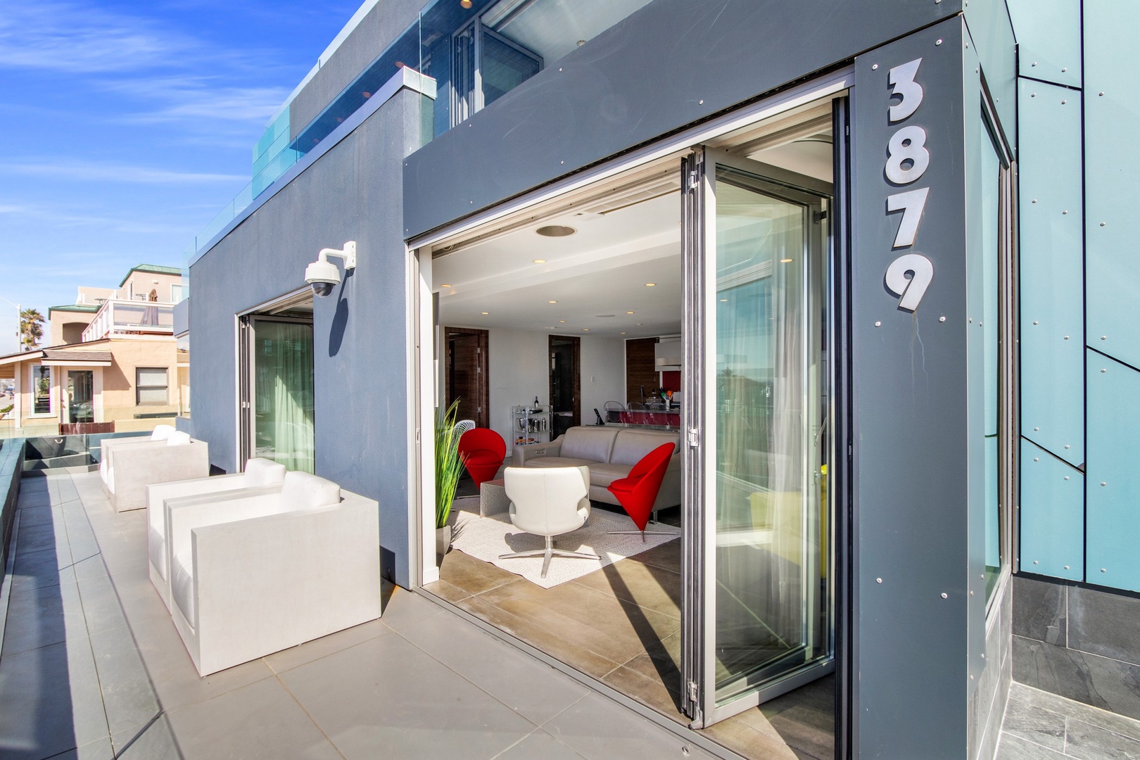 Beach level front patio