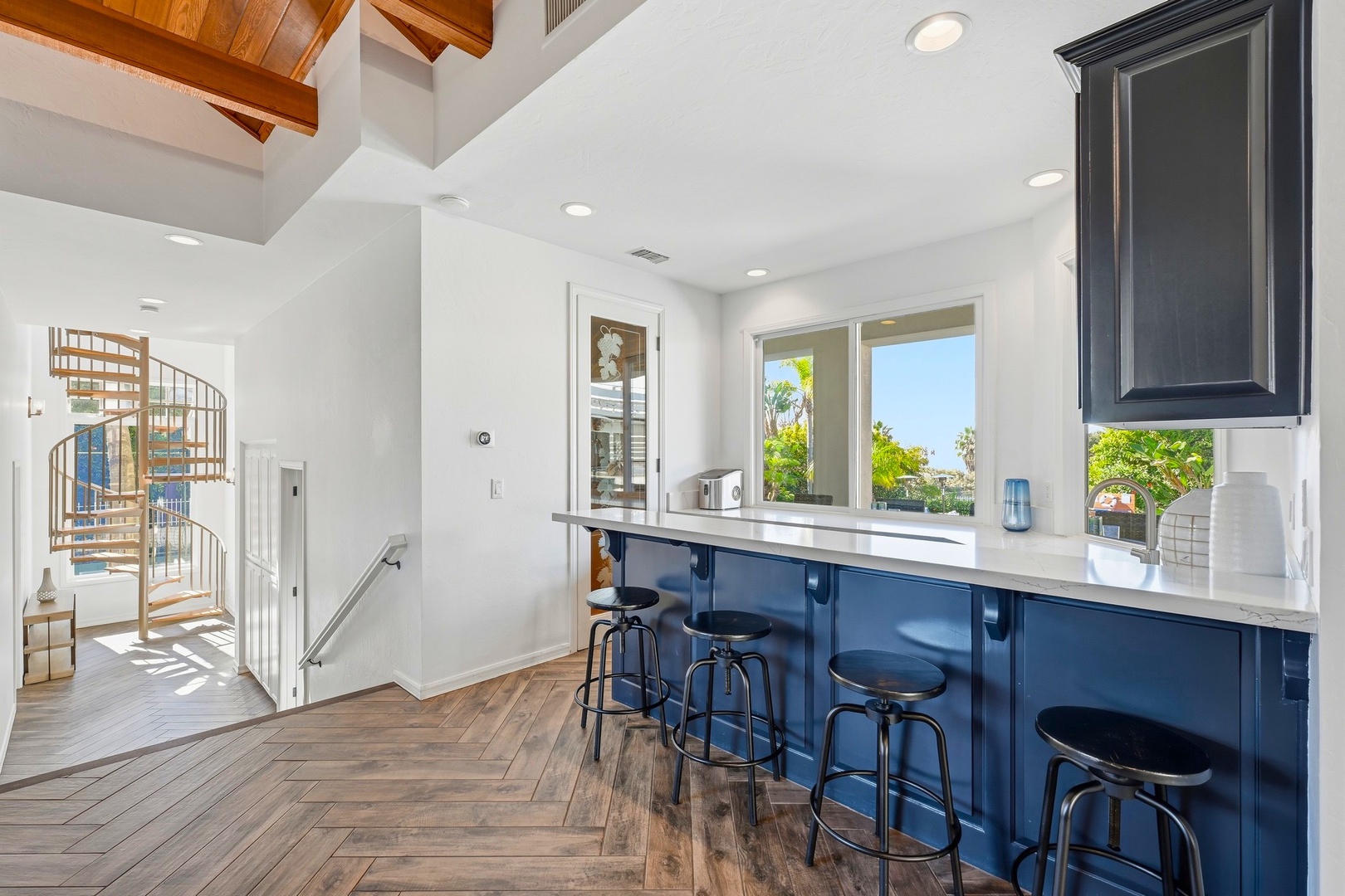 Game Room bar seating