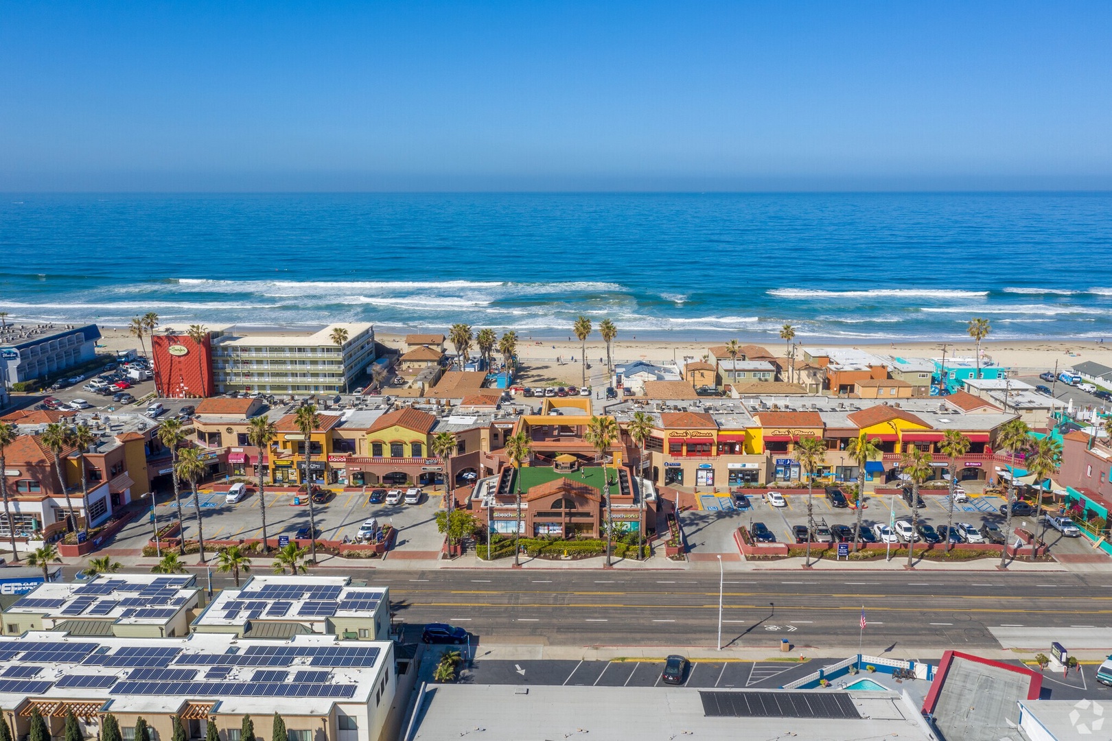 Beach shops and restaurants 1 block away