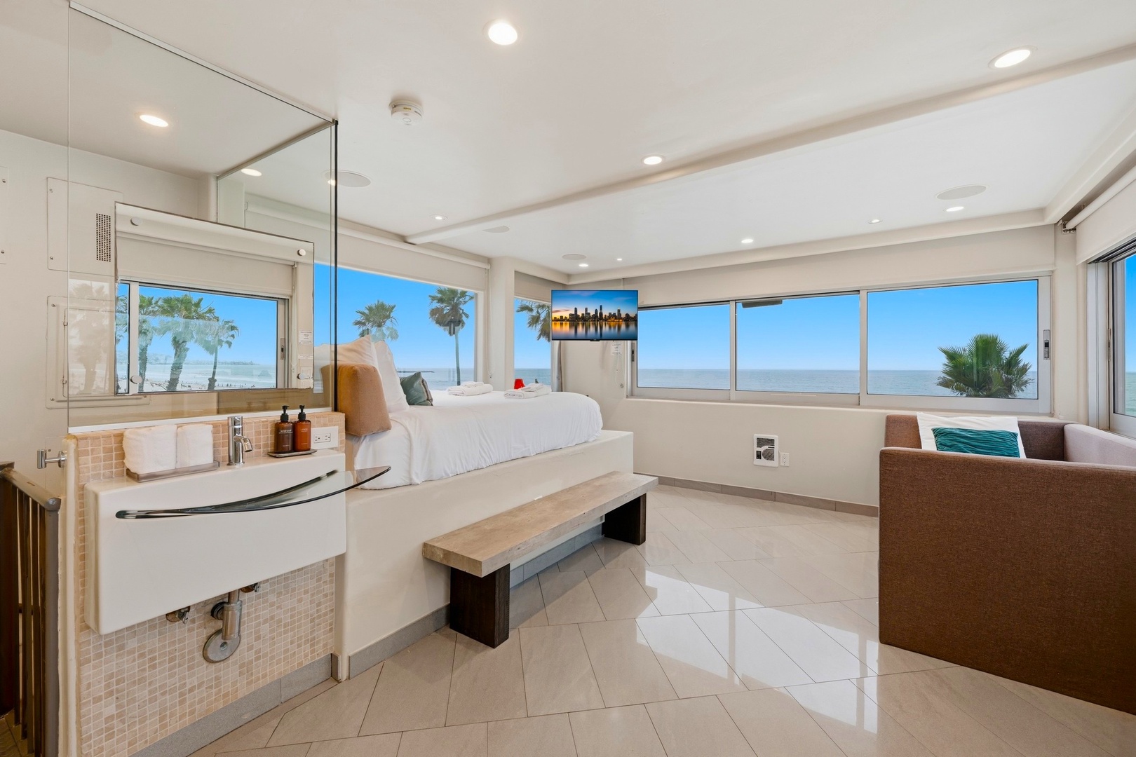 Guest Bedroom 5