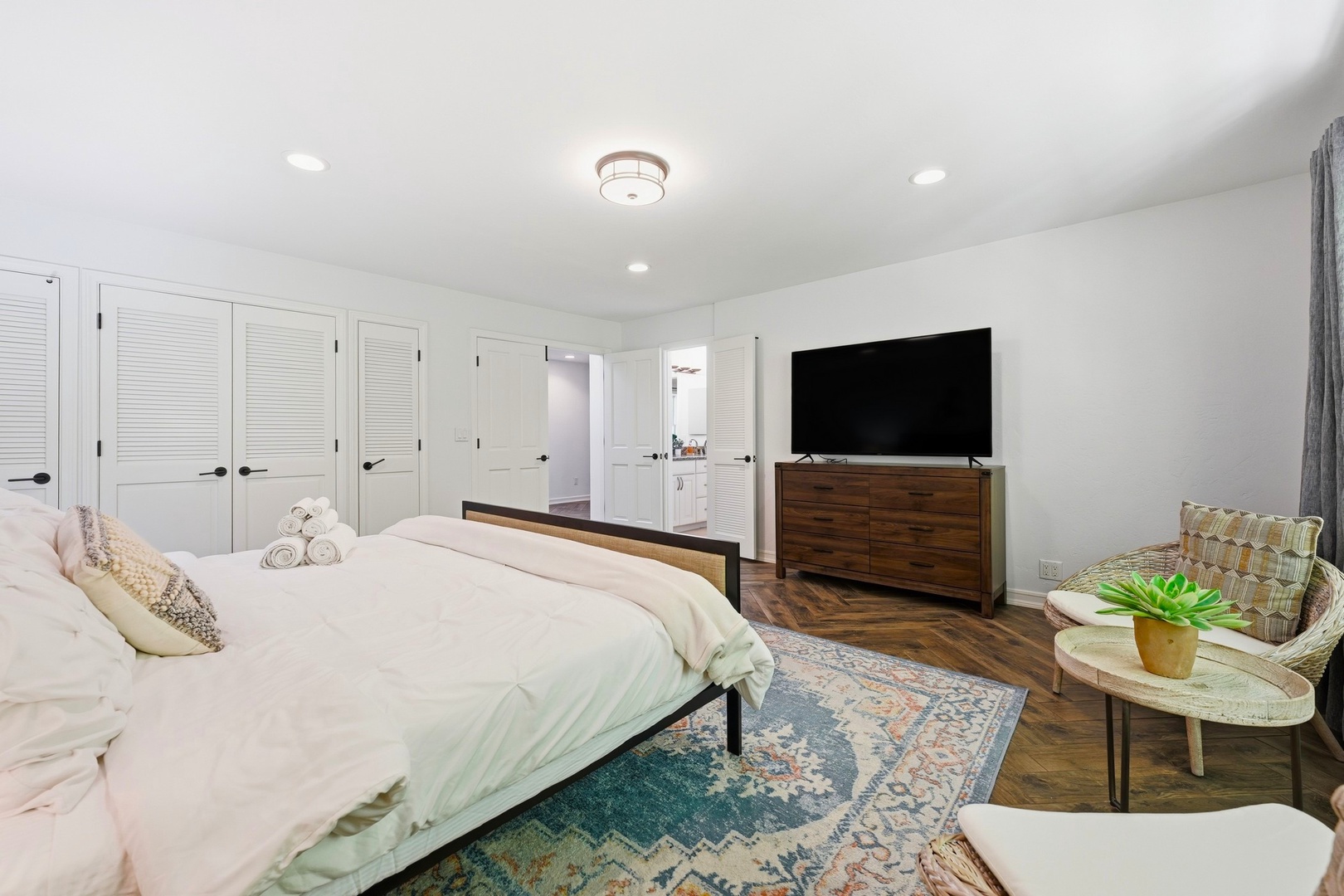 Guest Bedroom 3 with Jack & Jill bath