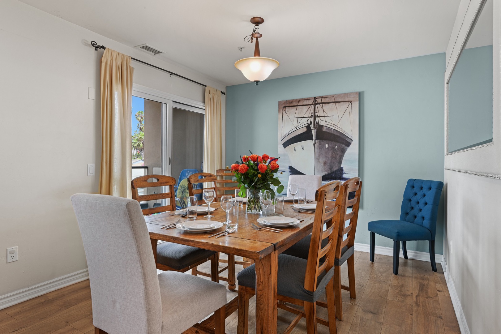 Dining table for 6