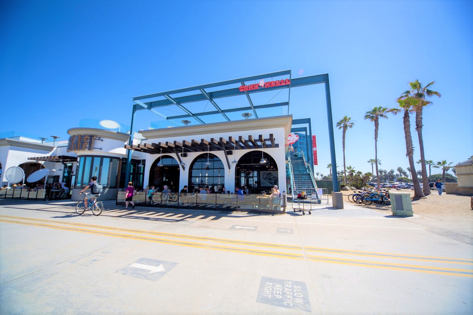 Oceanfront dining at Belmont Park