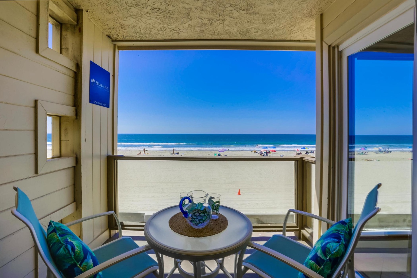 Ocean view patio for surf gazing