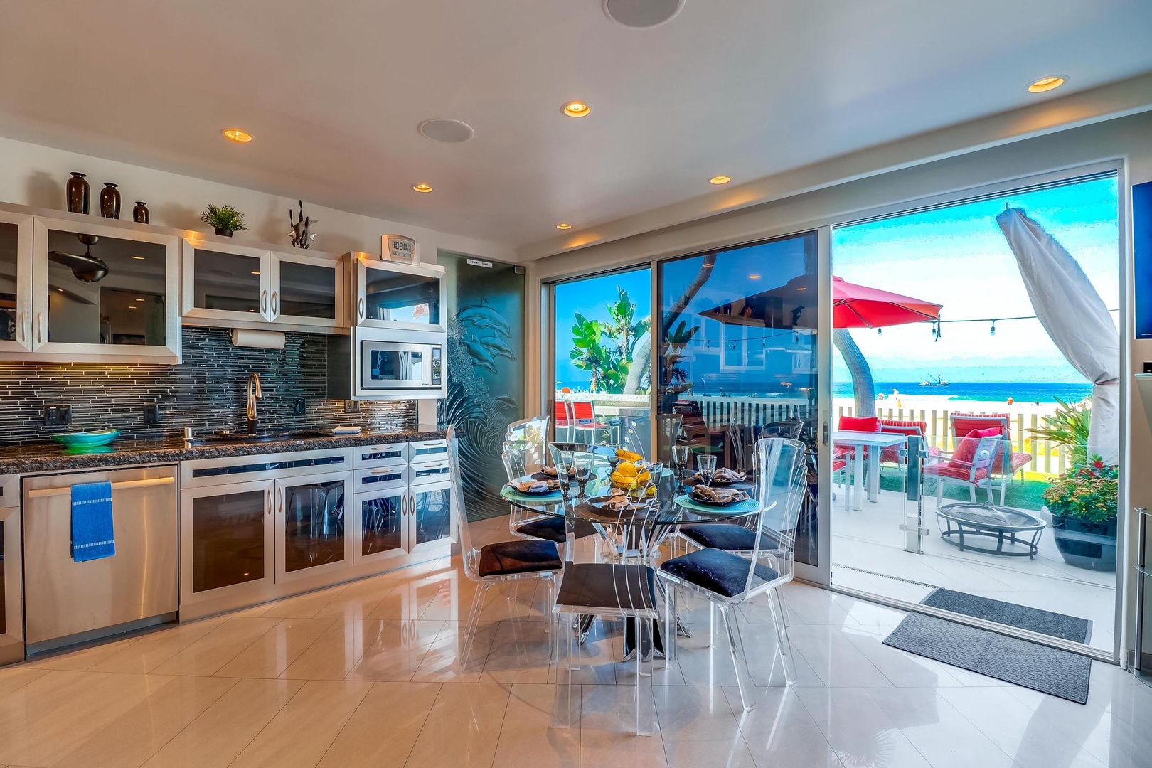 Sit down ocean views from living area