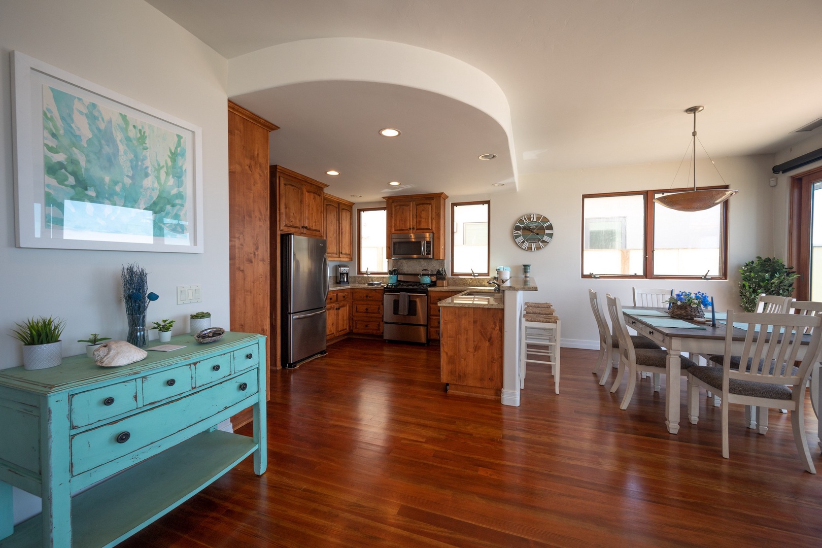 Stocked kitchen with all major appliances