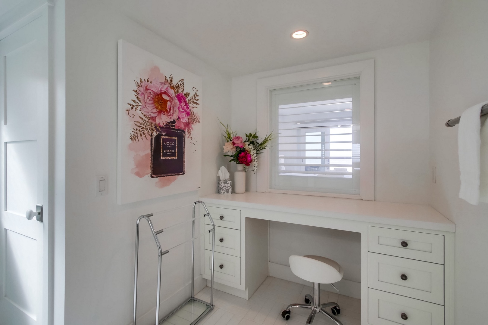 Bedroom 1 en-suite bathroom