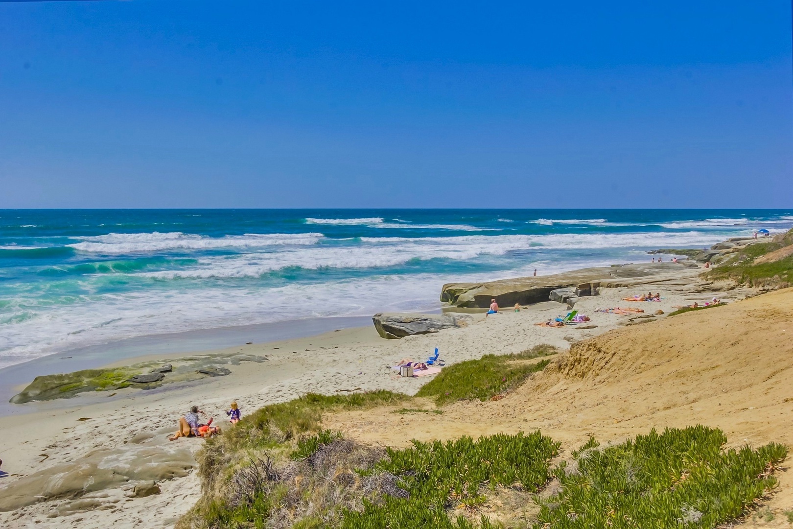 Sandstone bluffs at Windansea