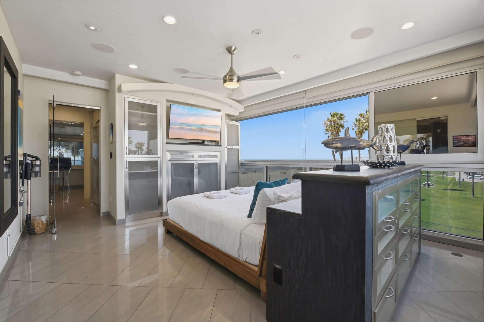 Primary Suite1 with King bed