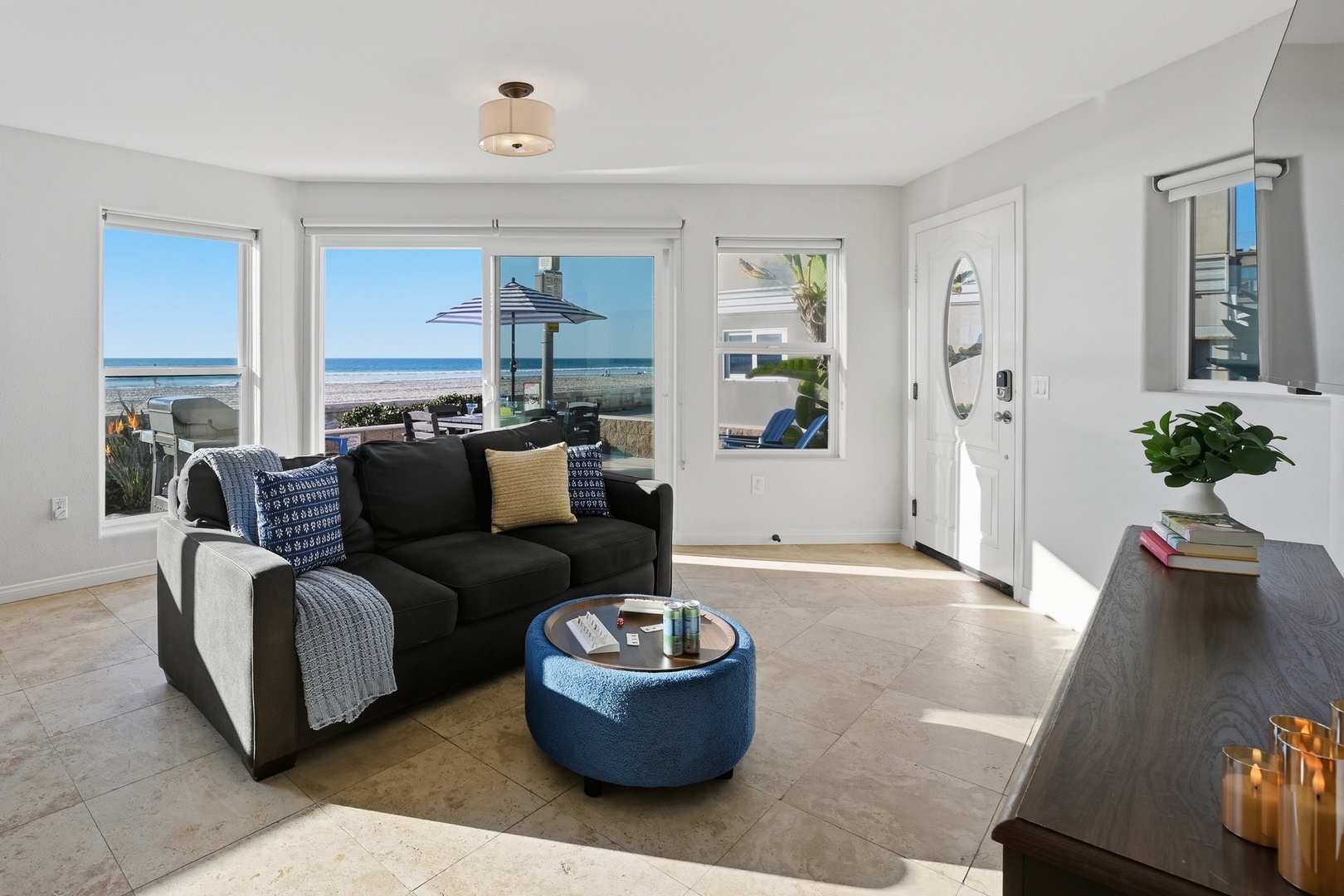 Ocean-view living area