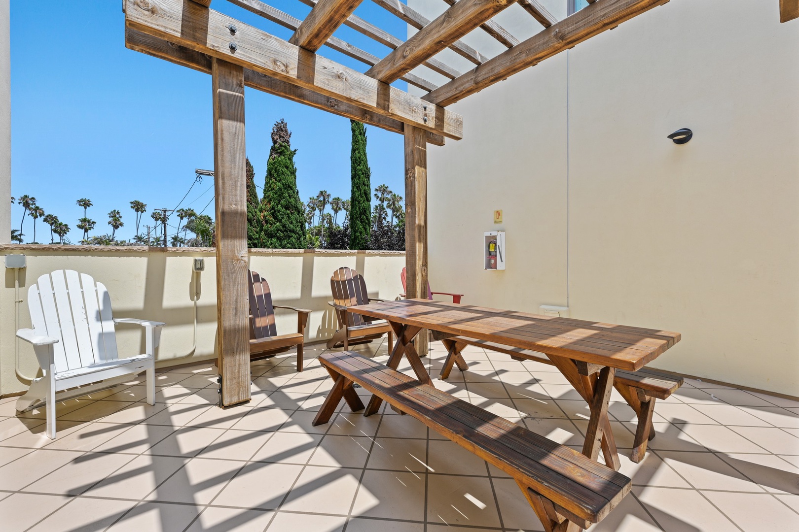 Common area outdoor dining