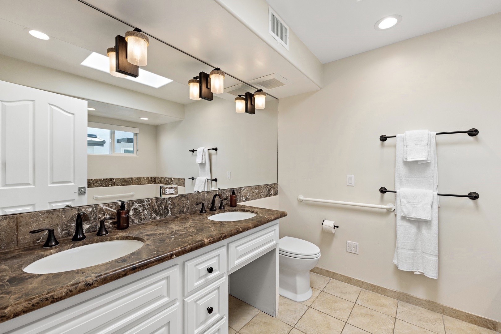 En suite bathroom