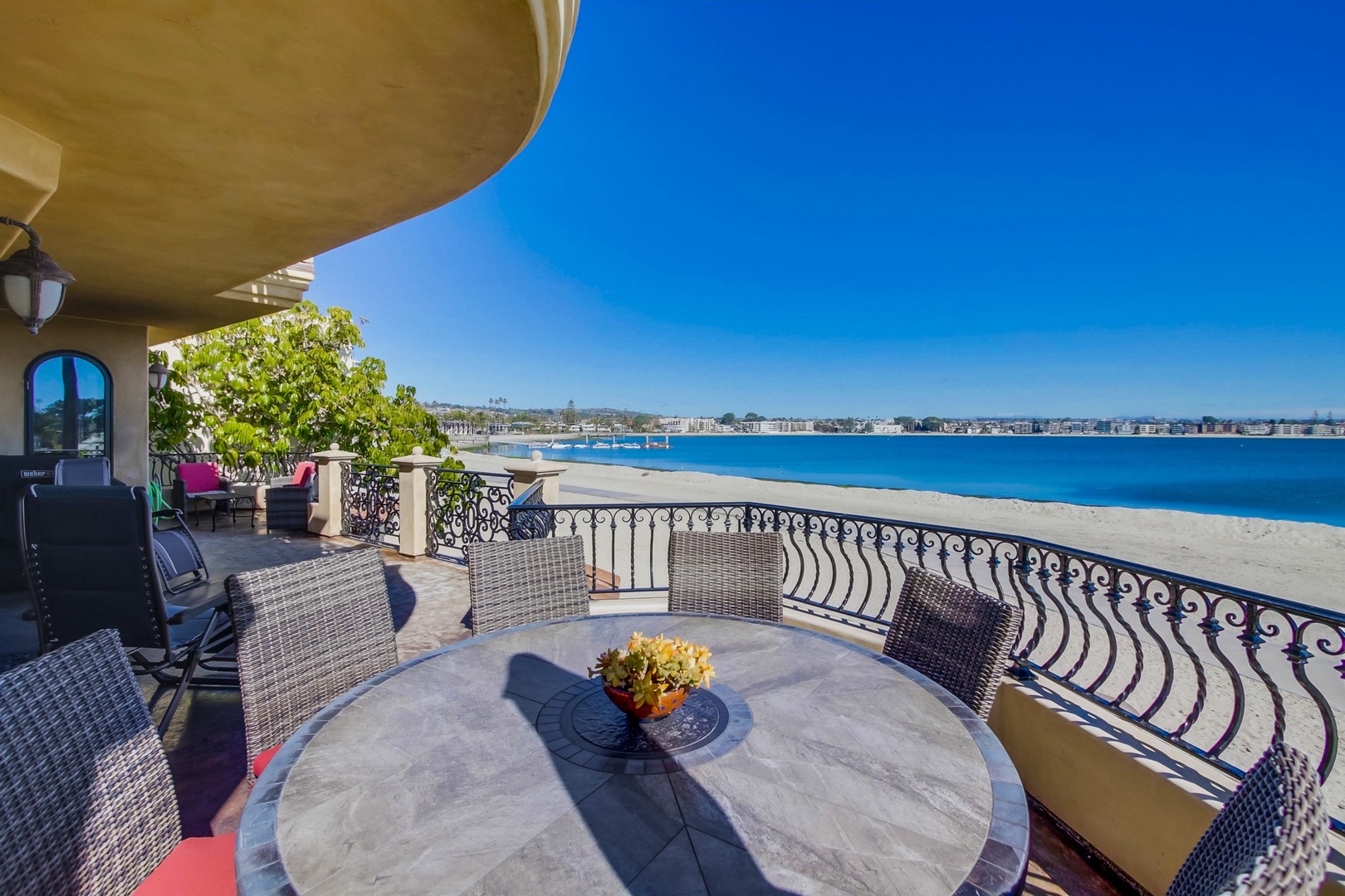 Water view dining