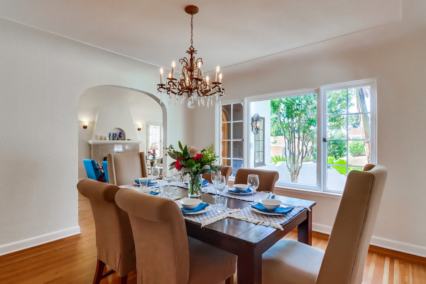 Formal dining room