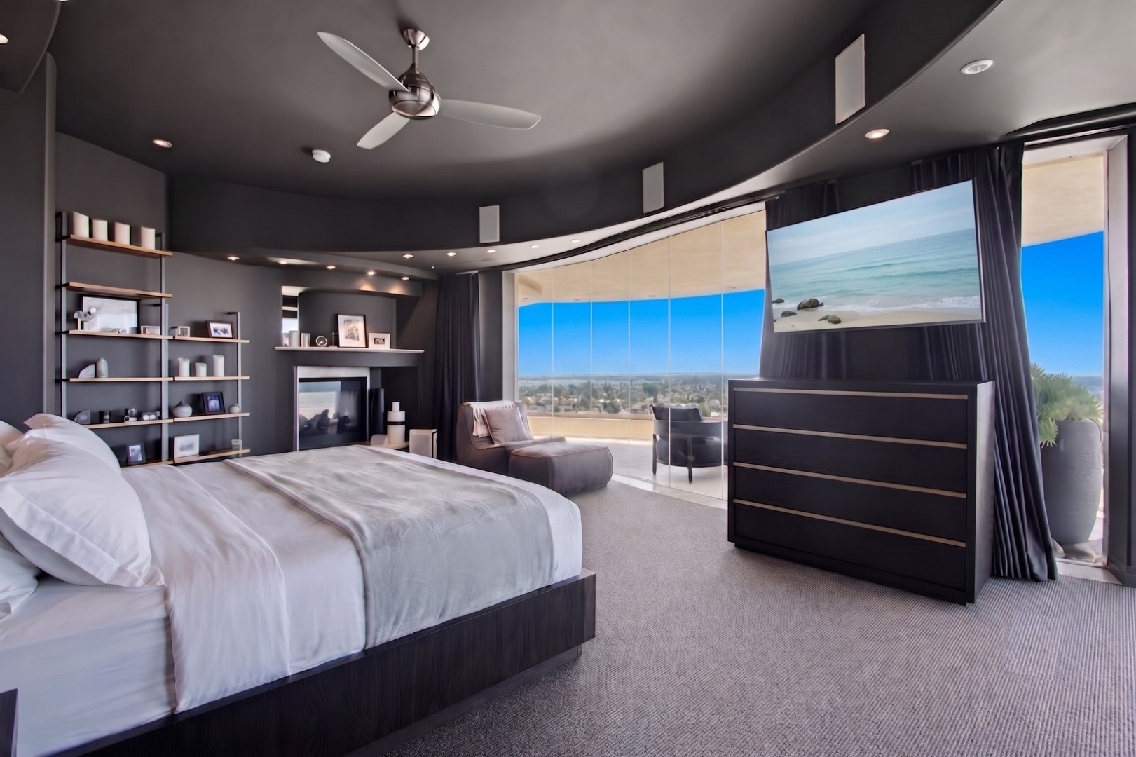 Spacious Primary Suite with view terrace