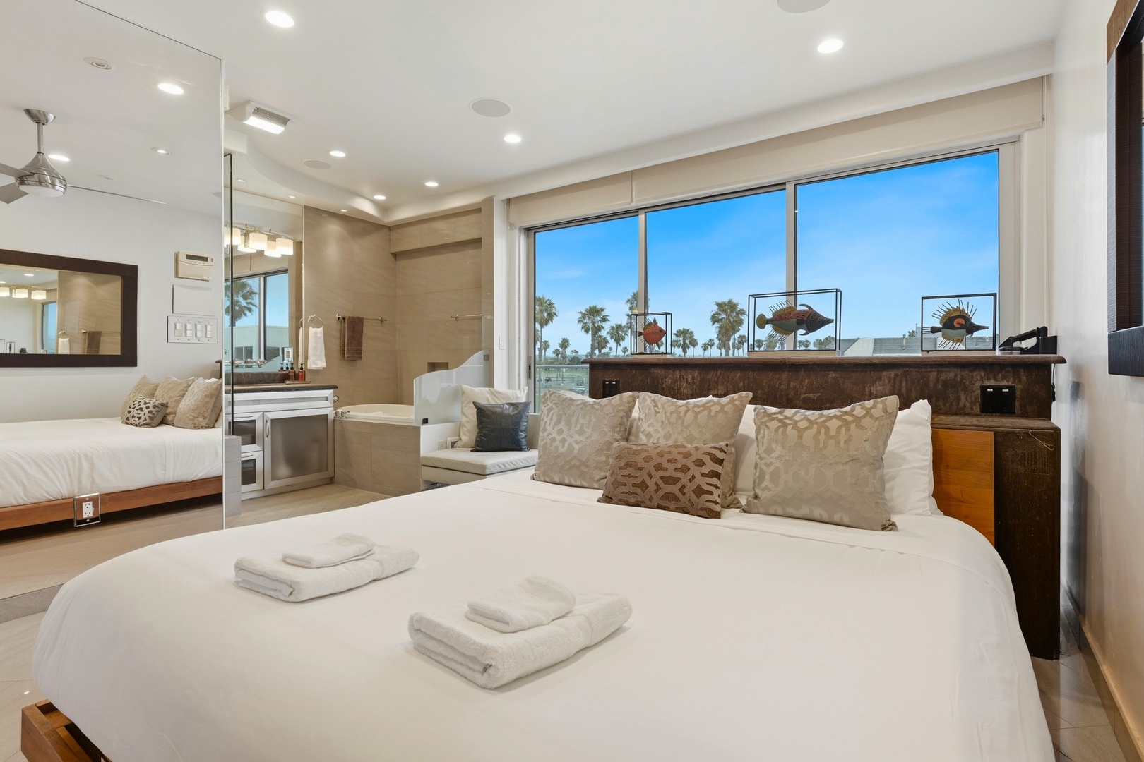 Primary Suite - Unit 5
