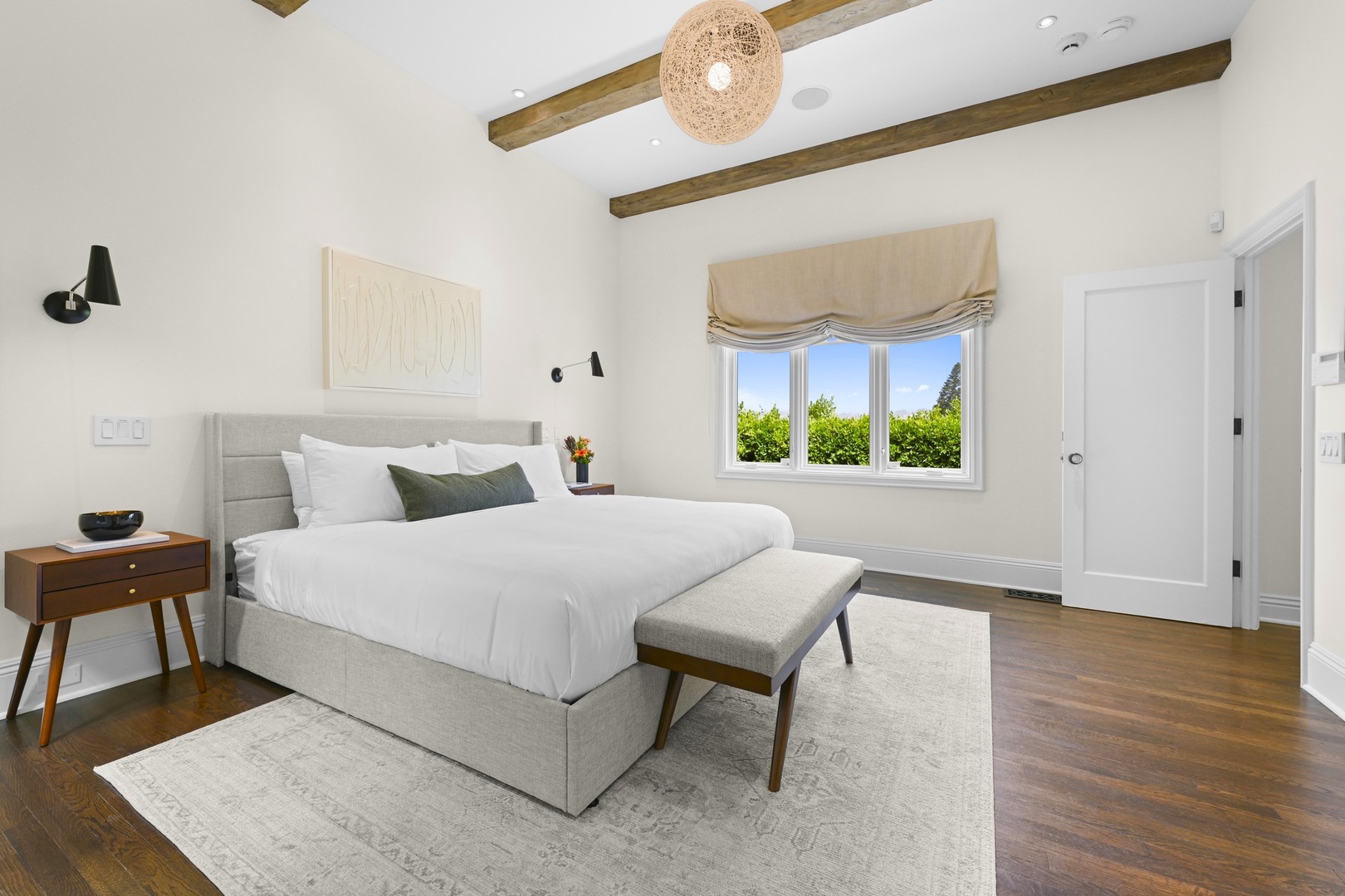 Primary suite with king bed