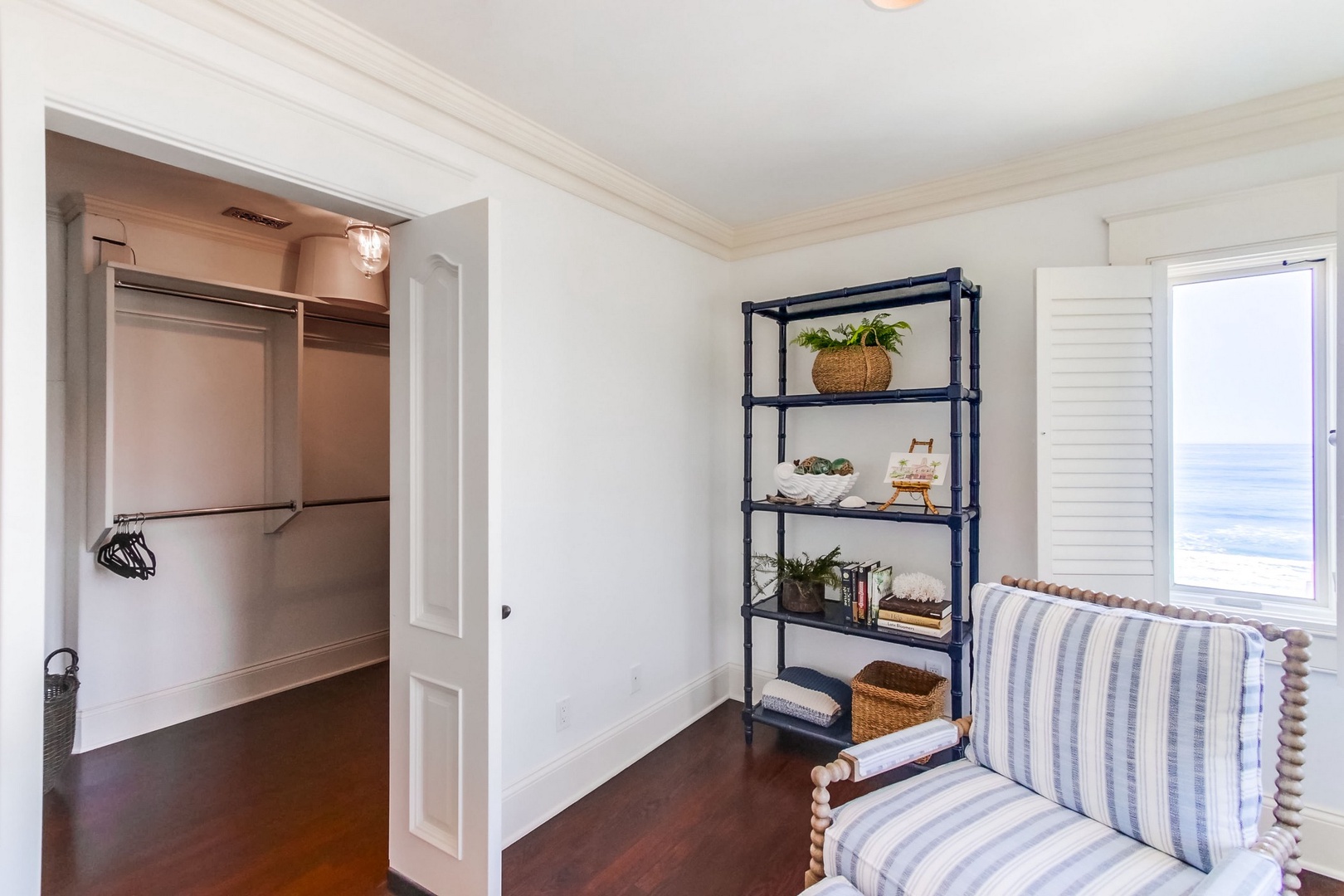 Large walk-in closet