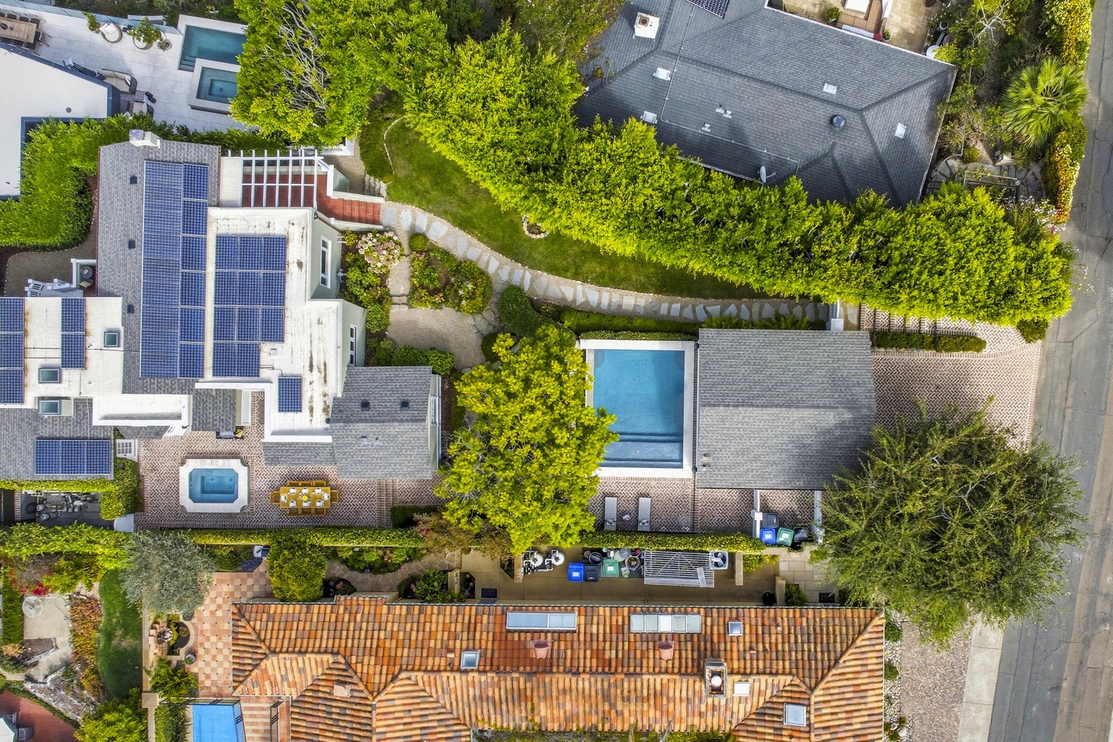 Overview of Summerland La Jolla
