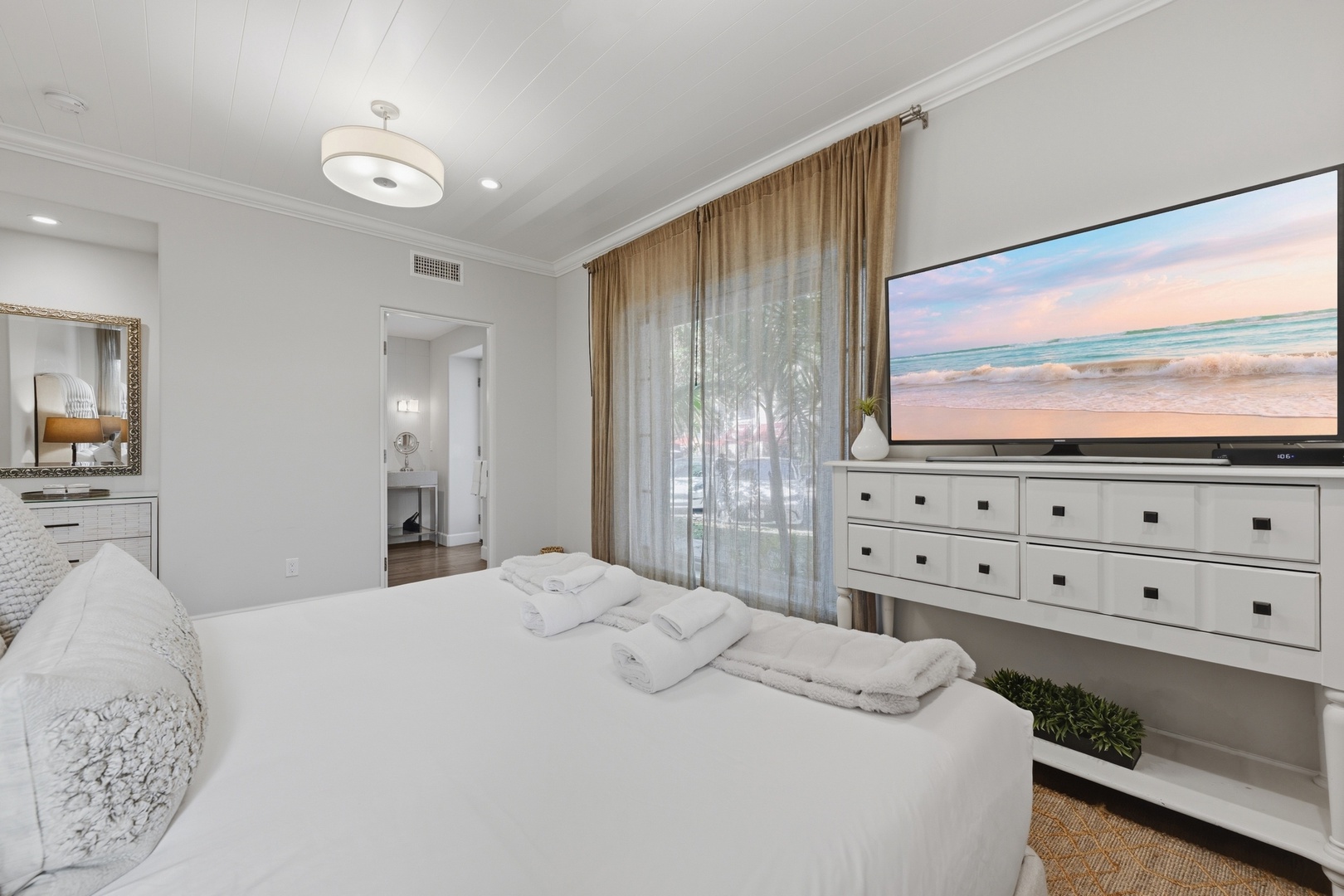 Includes TV and En-suite bathroom