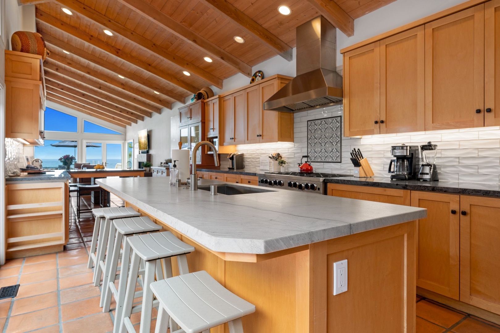 Prep island and breakfast bar