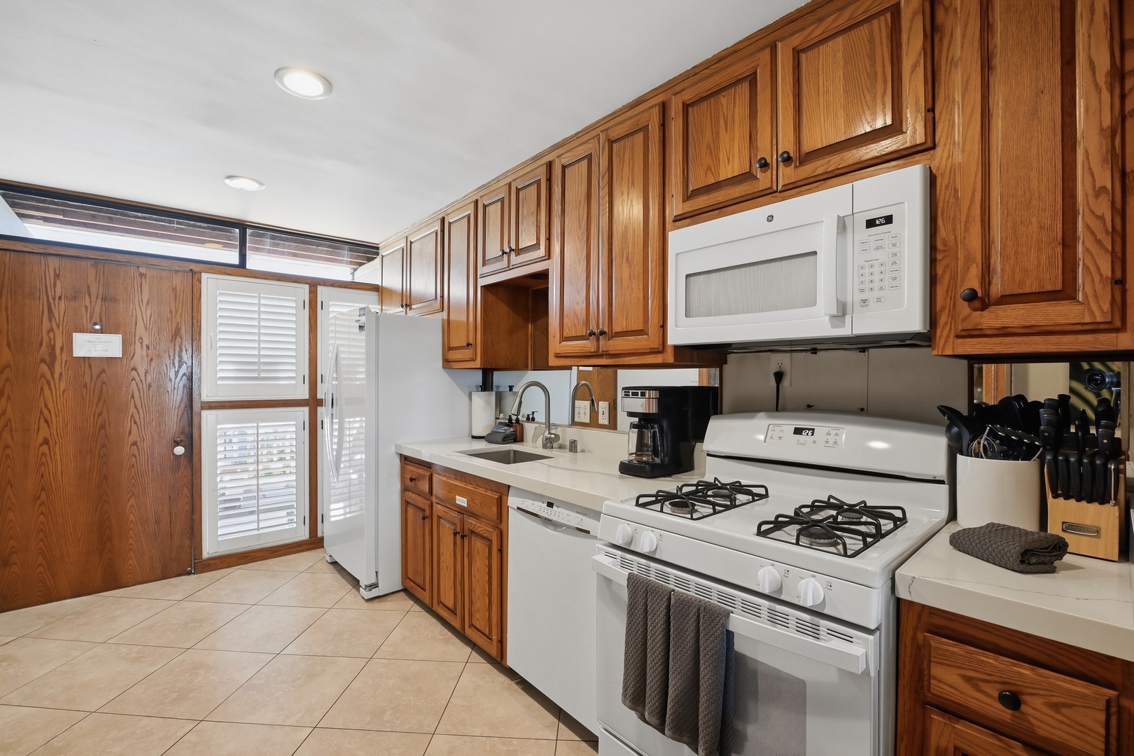 Fully equipped kitchen