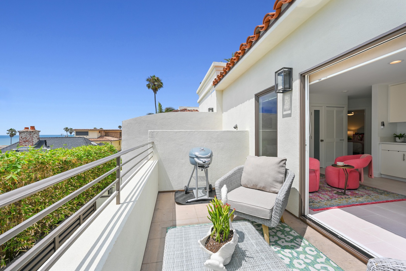 Indoor/outdoor living