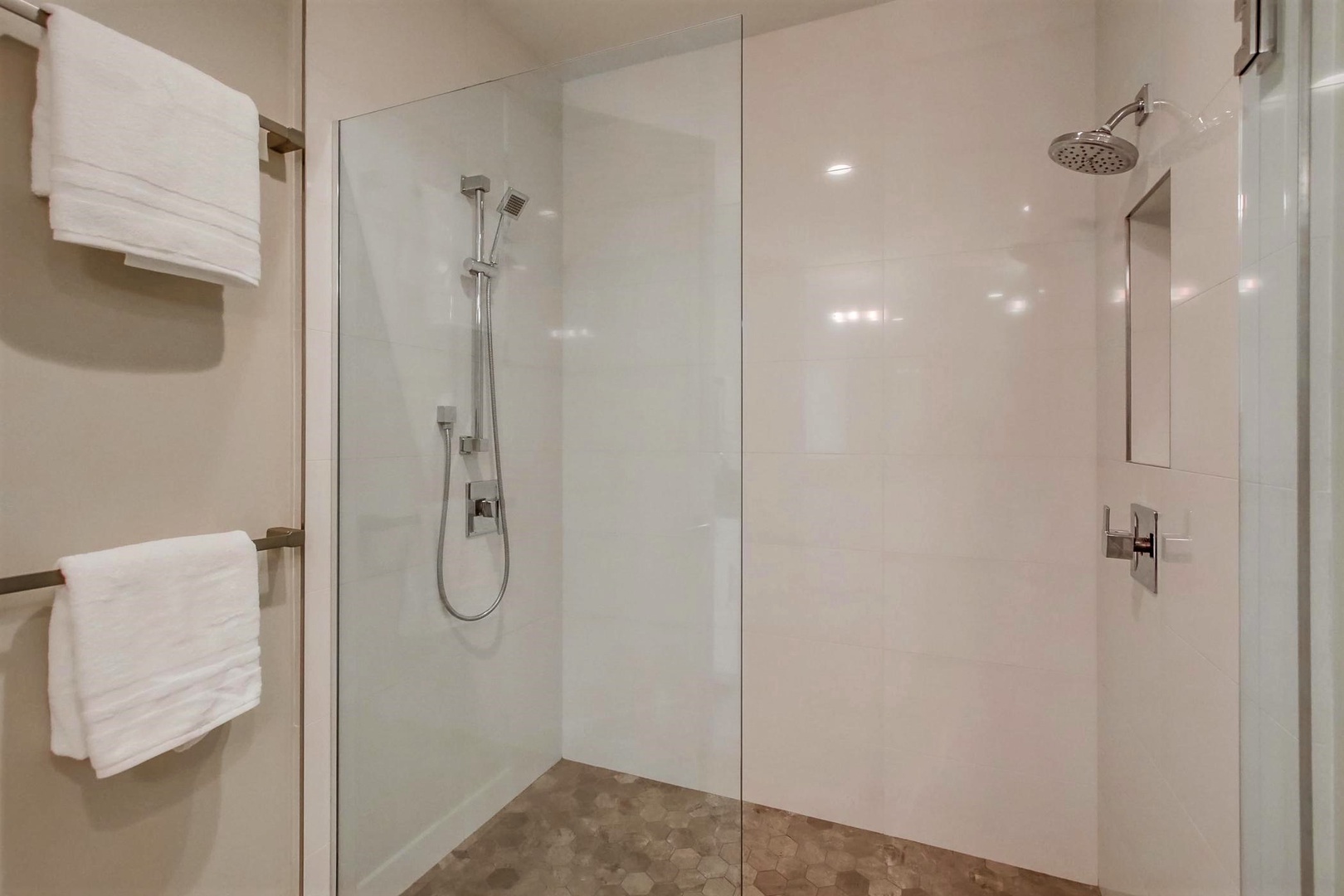 En suite bath with walk-in shower