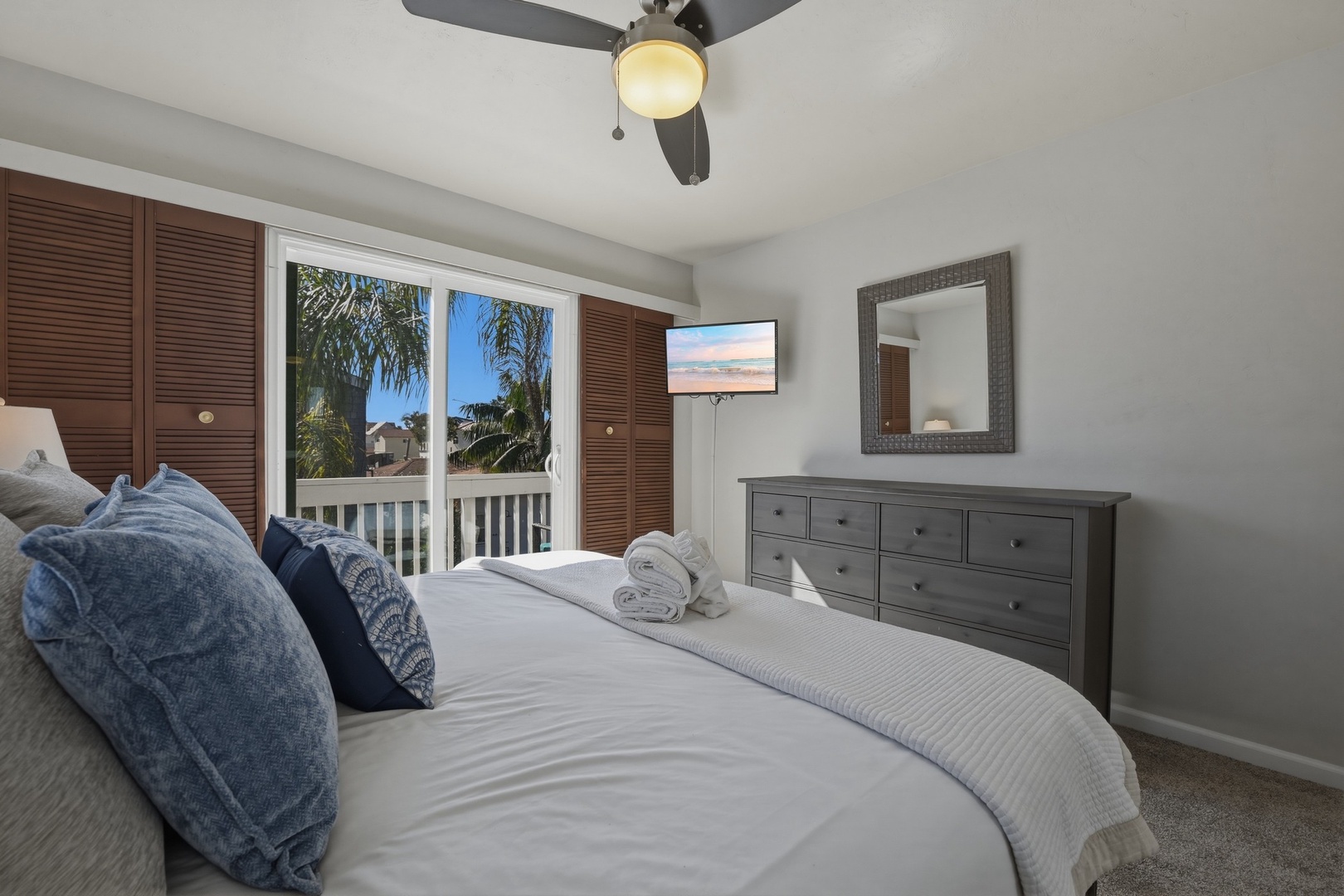 Bedroom 4 - 2nd level with balcony