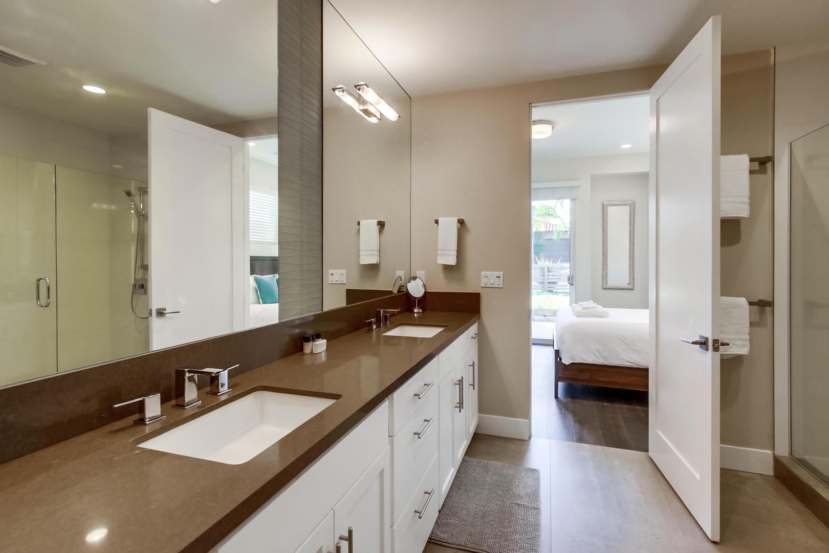 En-suite bathroom