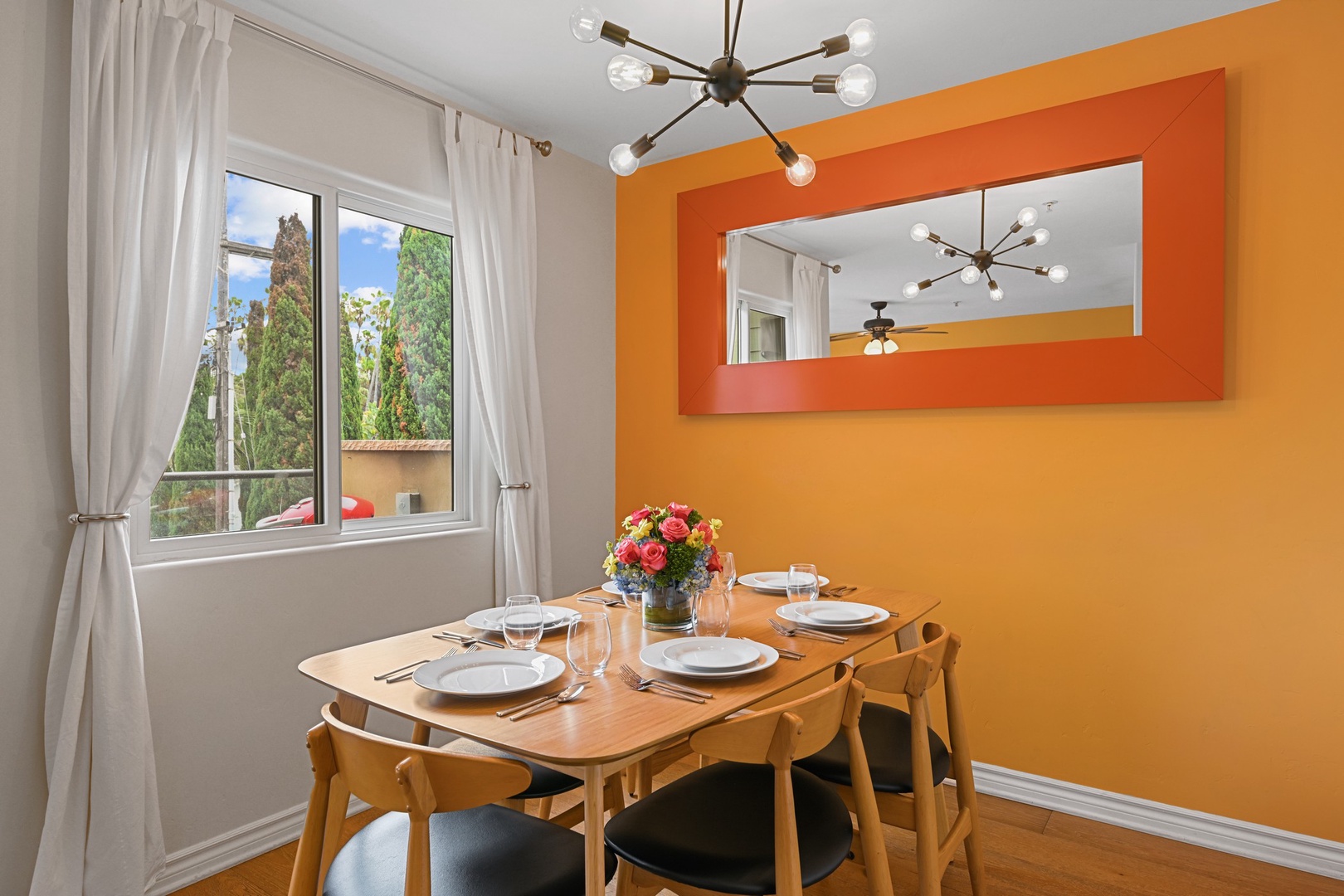 Dining table for up to 6