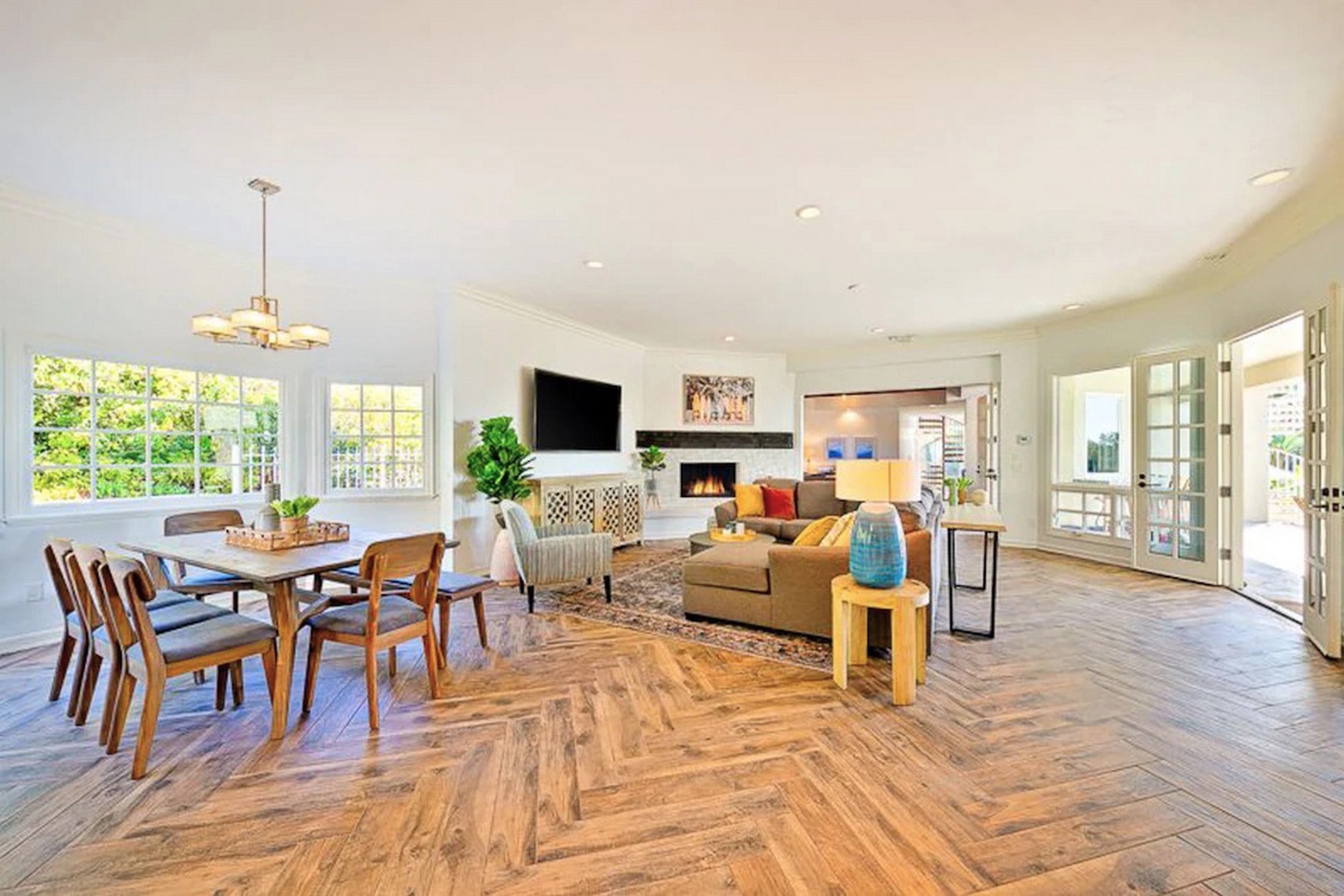Family room off the kitchen