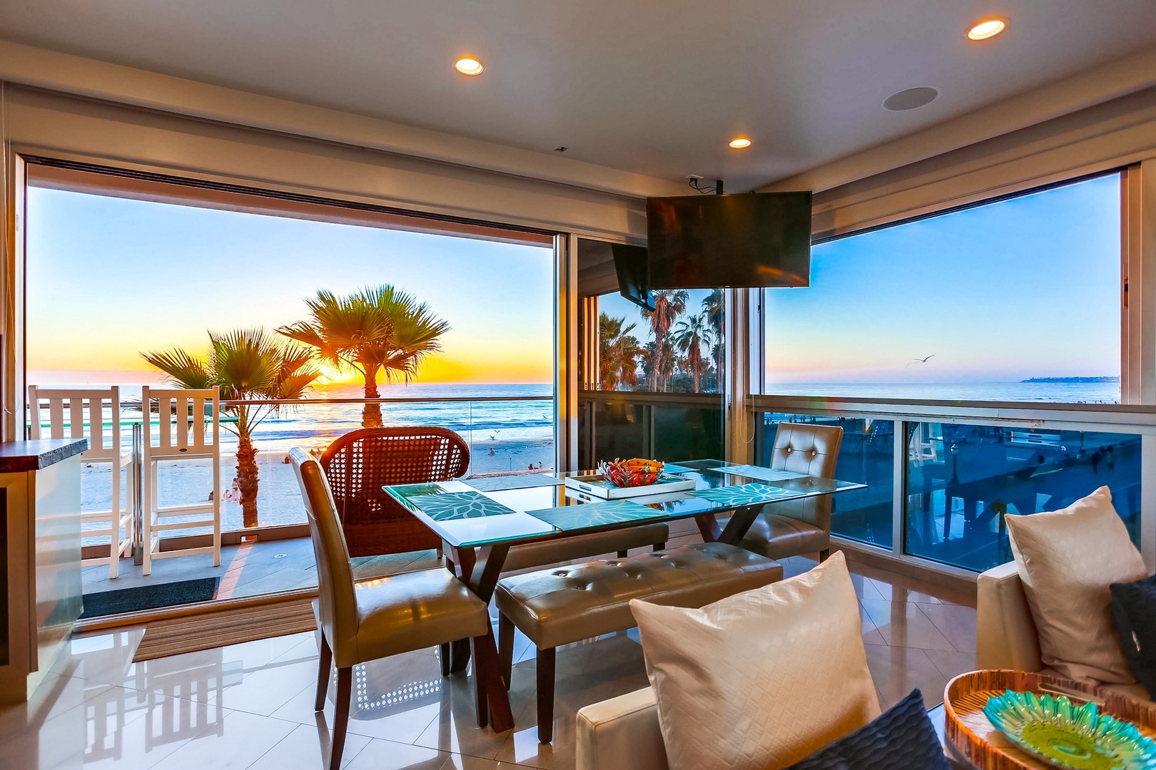 Oceanfront dining