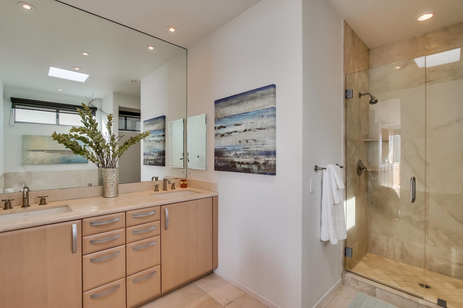 En-suite bathroom with shower