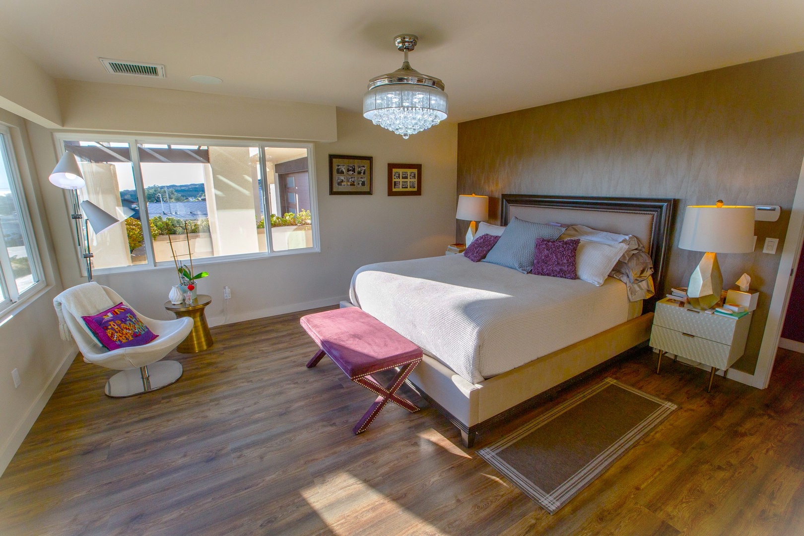 Primary Suite with King bed