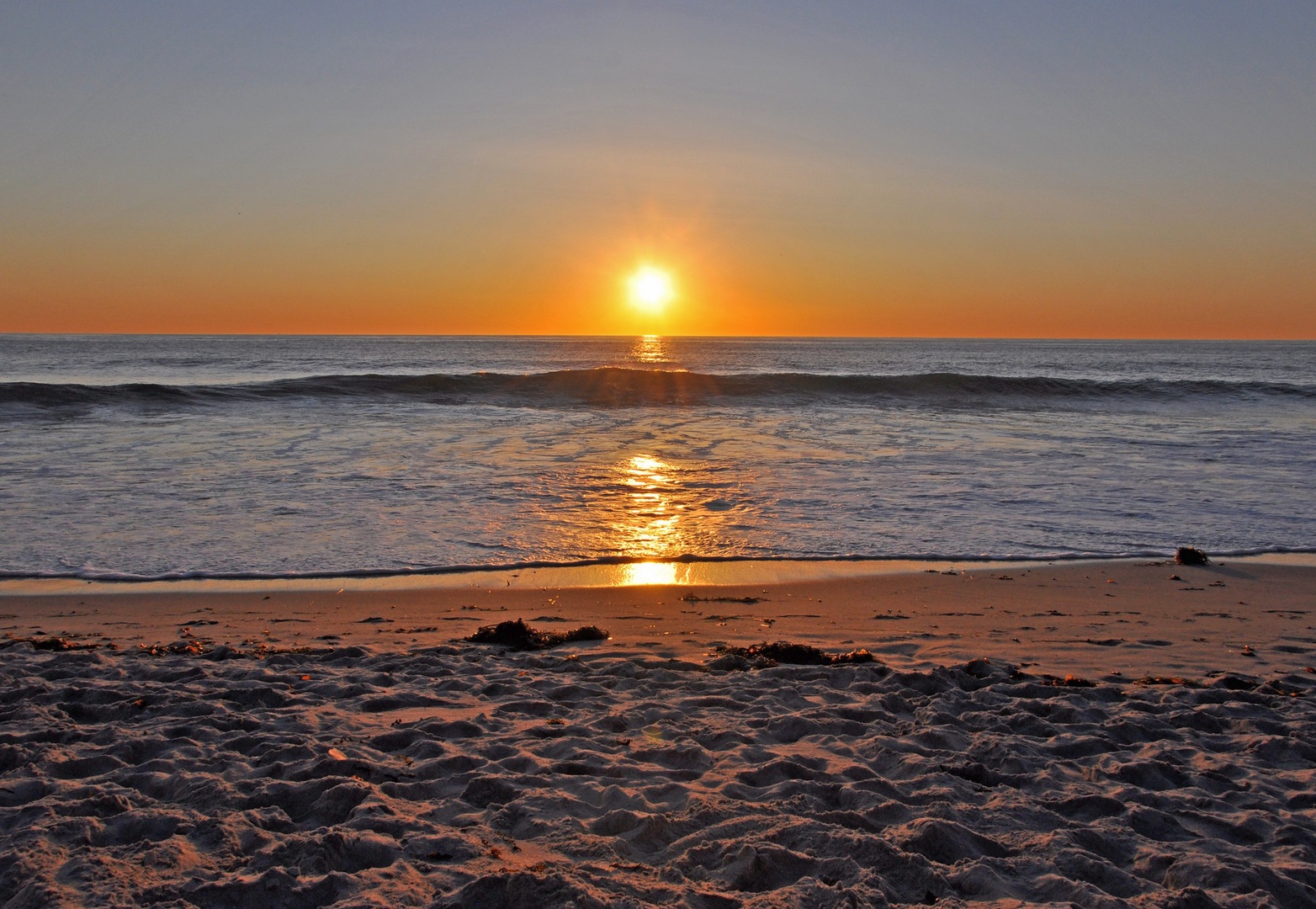 Sunsets over the ocean are the best!